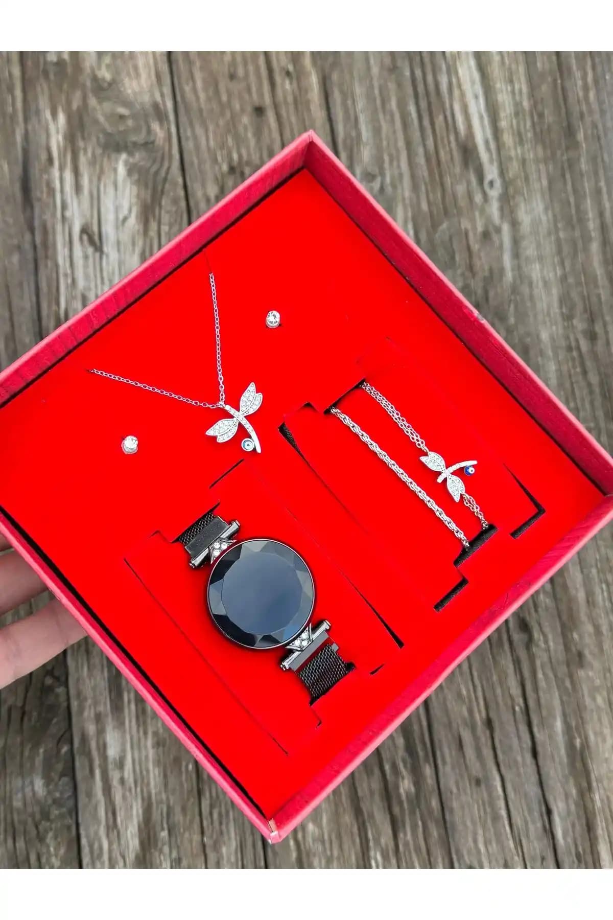 DEEPWELL ve Wesscollection Kadın Aksesuar Setleri Karşılaştırması ve İnceleme