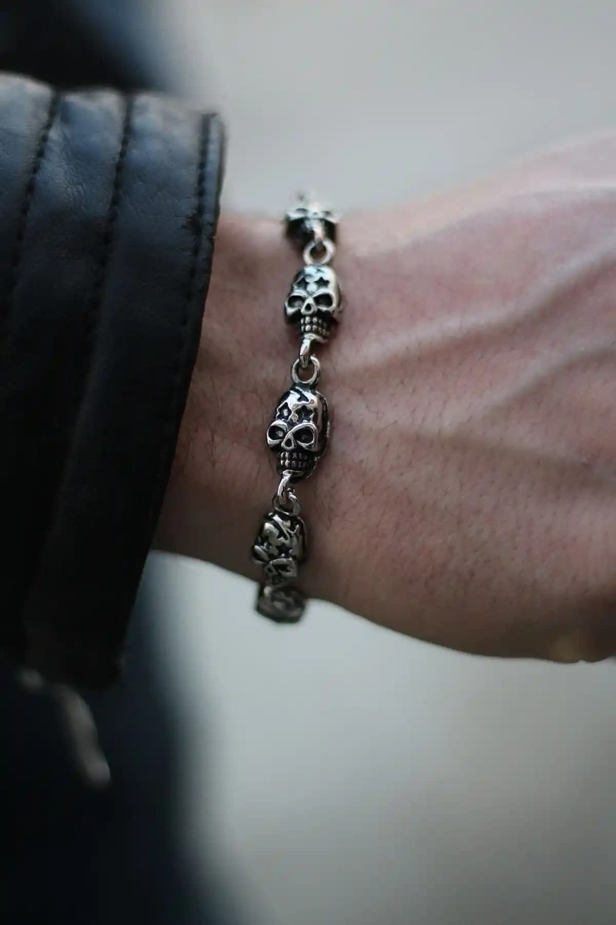 Dukkanka Kuru Kafa Tasarımlı Unisex Moto Bileklikleri Modern ve Dayanıklı