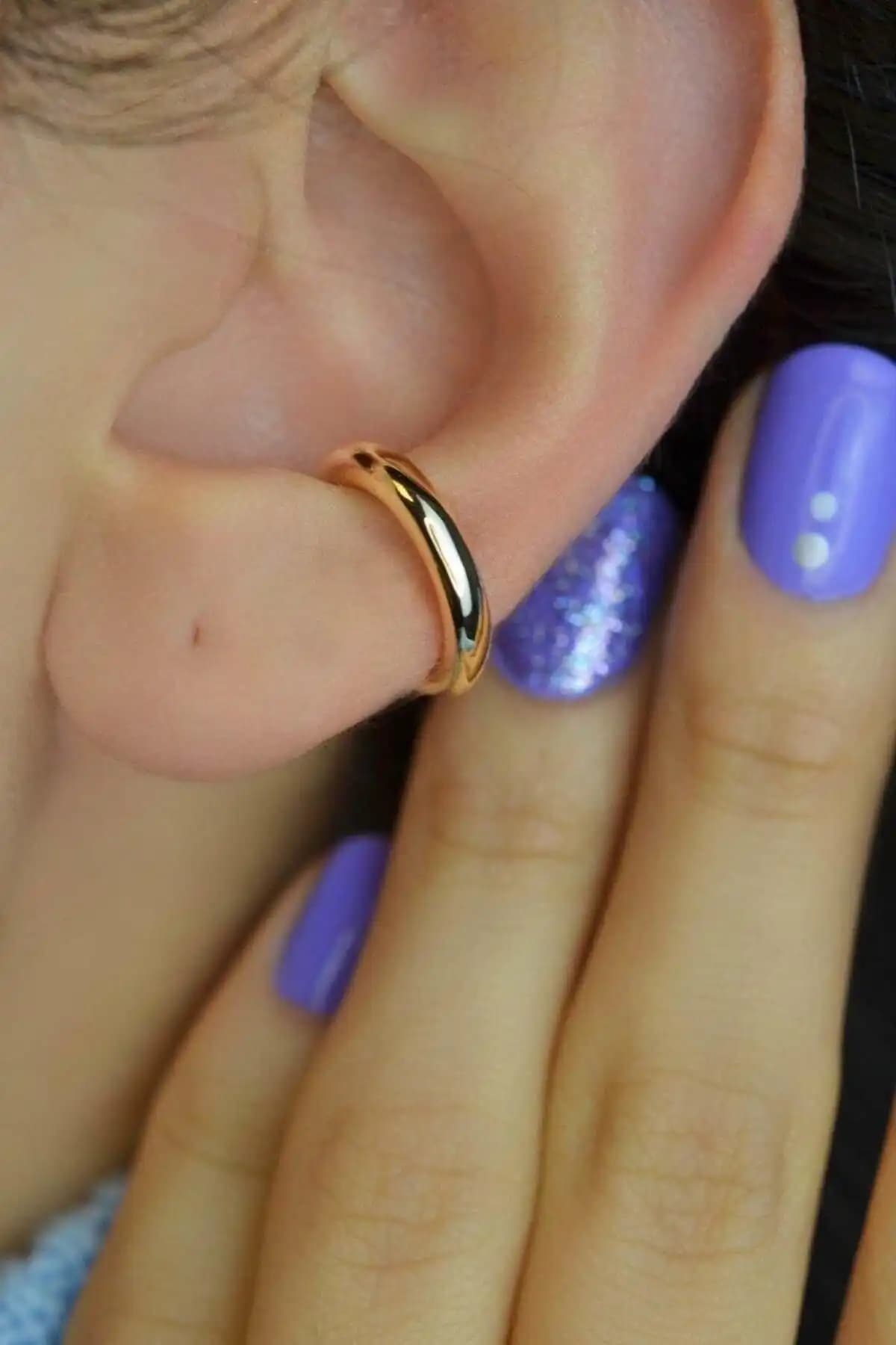 Düz Sıkıştırmalı Kıkırdak Küpesi Earcuff: Şık ve Konforlu Takı Seçeneği