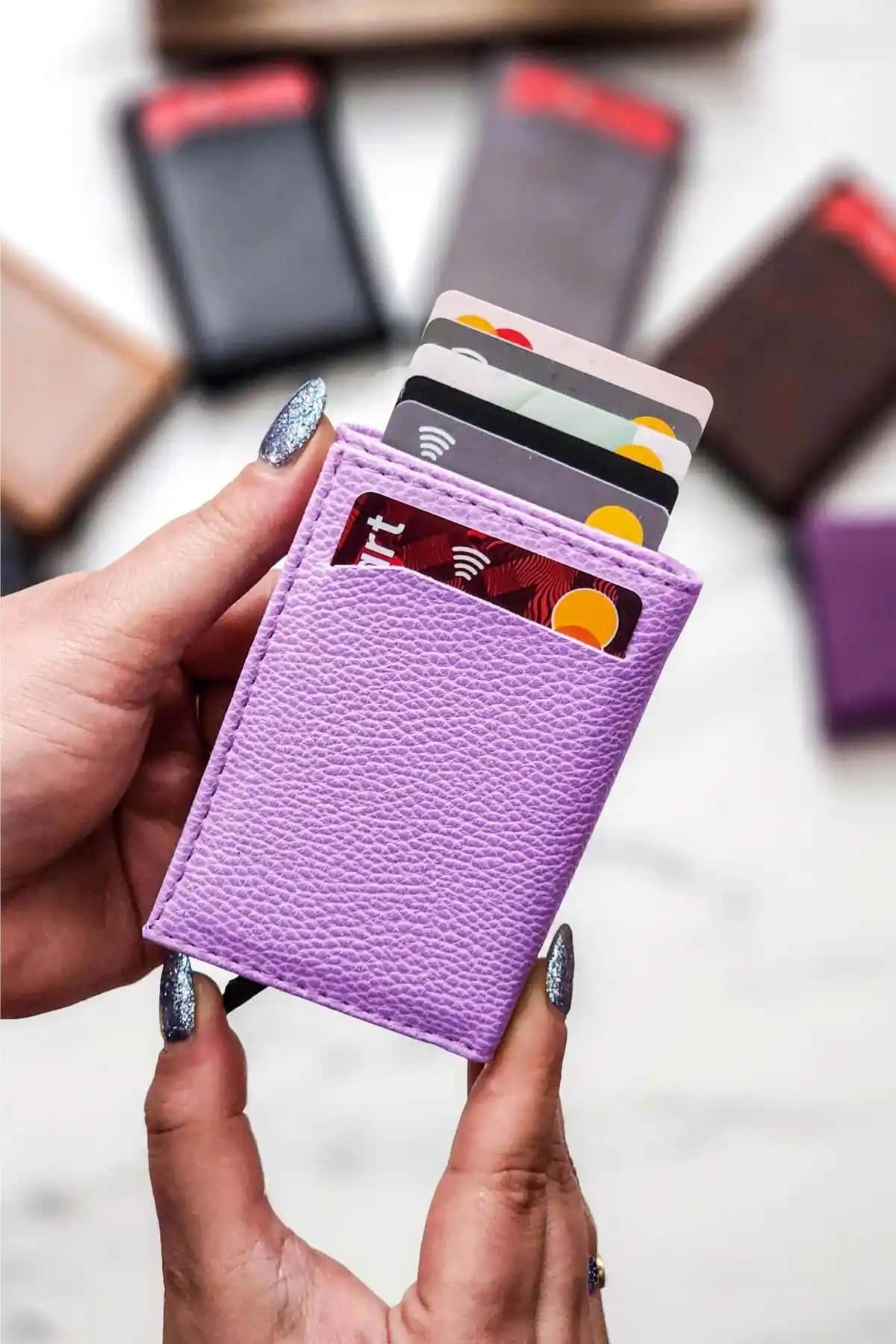 East Polo Club Suni Deri Erkek Kartlık Modern Tasarım ve RFID Koruma Özelliğiyle