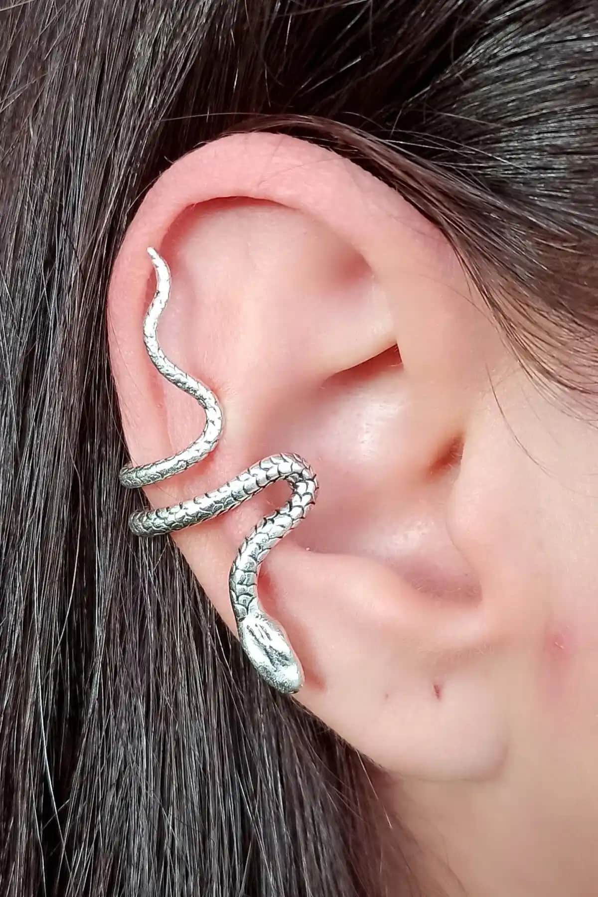 El Yapımı Yılan Figürlü Gümüş Kaplama Kıkırdak Küpe Türkiye Üretimi