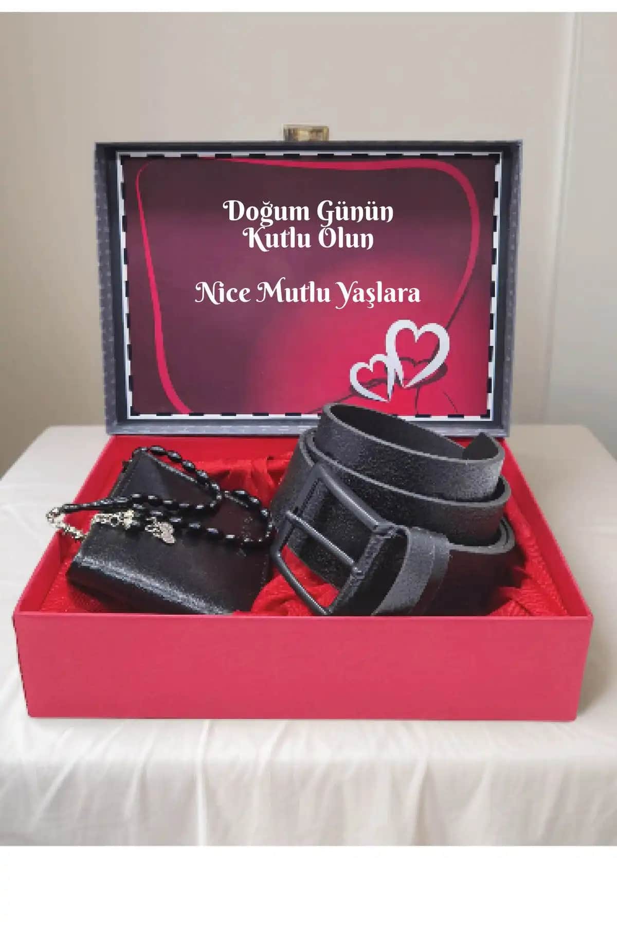 Erkekler İçin Şık ve İşlevsel Doğum Günü Hediye Seti Tasarımı ve Özellikleri