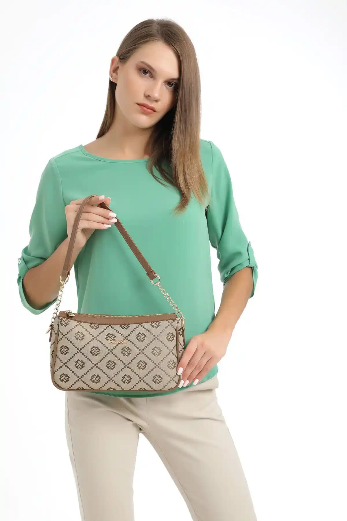 Fossil Kadın Omuz Çantası: Şık ve Dayanıklı Günlük Kullanım İçin Modern Tasarım