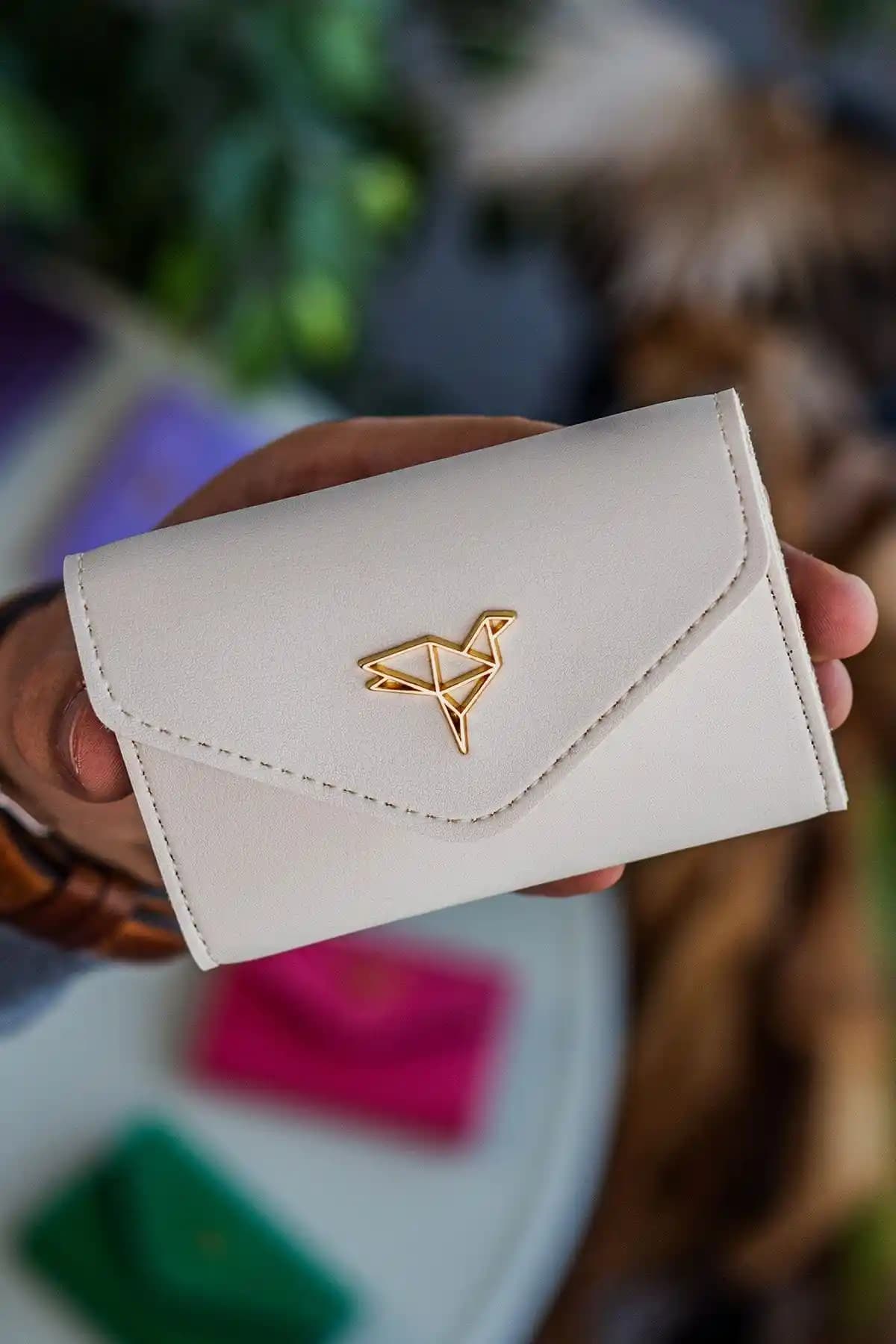 Garbalia Lviv Vegan Deri Akordiyon Bej Kadın Cüzdan Kartlık: Şıklık ve Fonksiyonellik Bir Arada