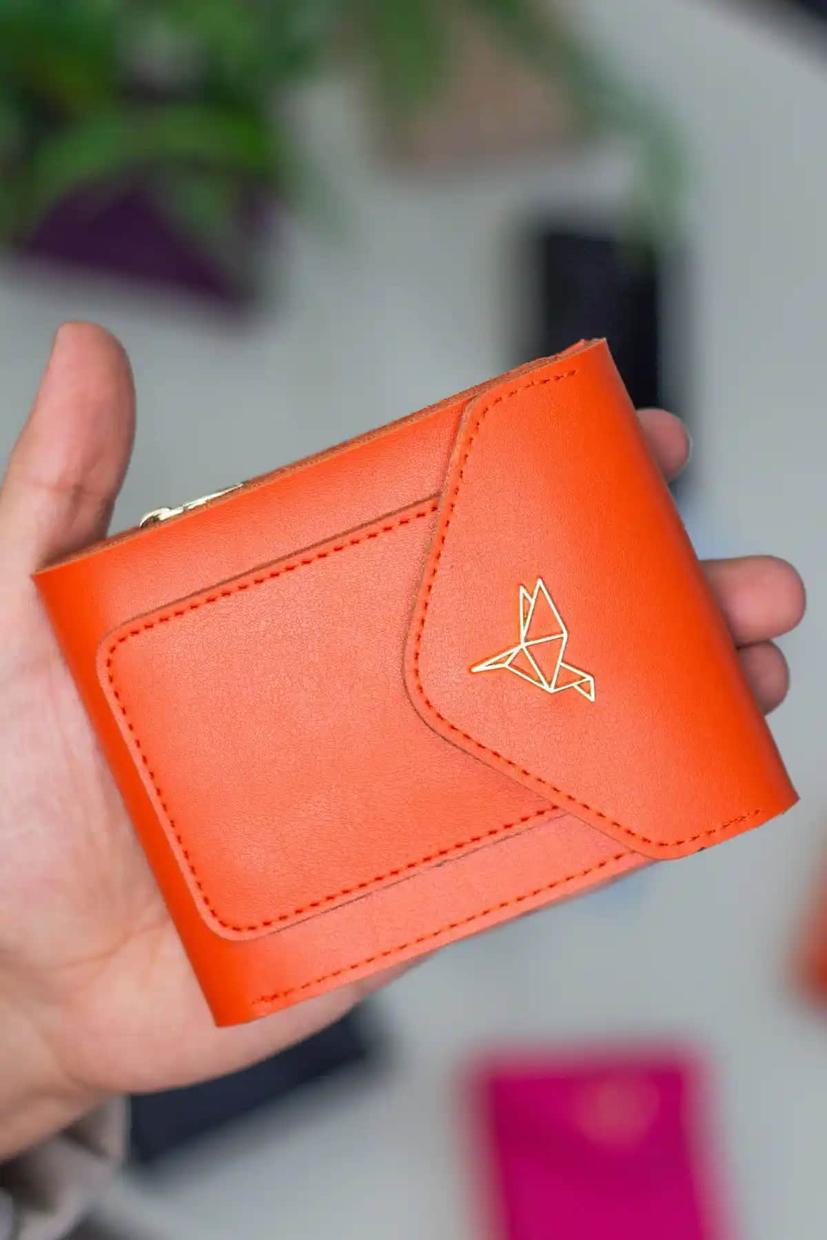 Garbalia Peru Vegan Deri Kadın Cüzdanı Enerjik Turuncu Tasarım ve Fonksiyonellik