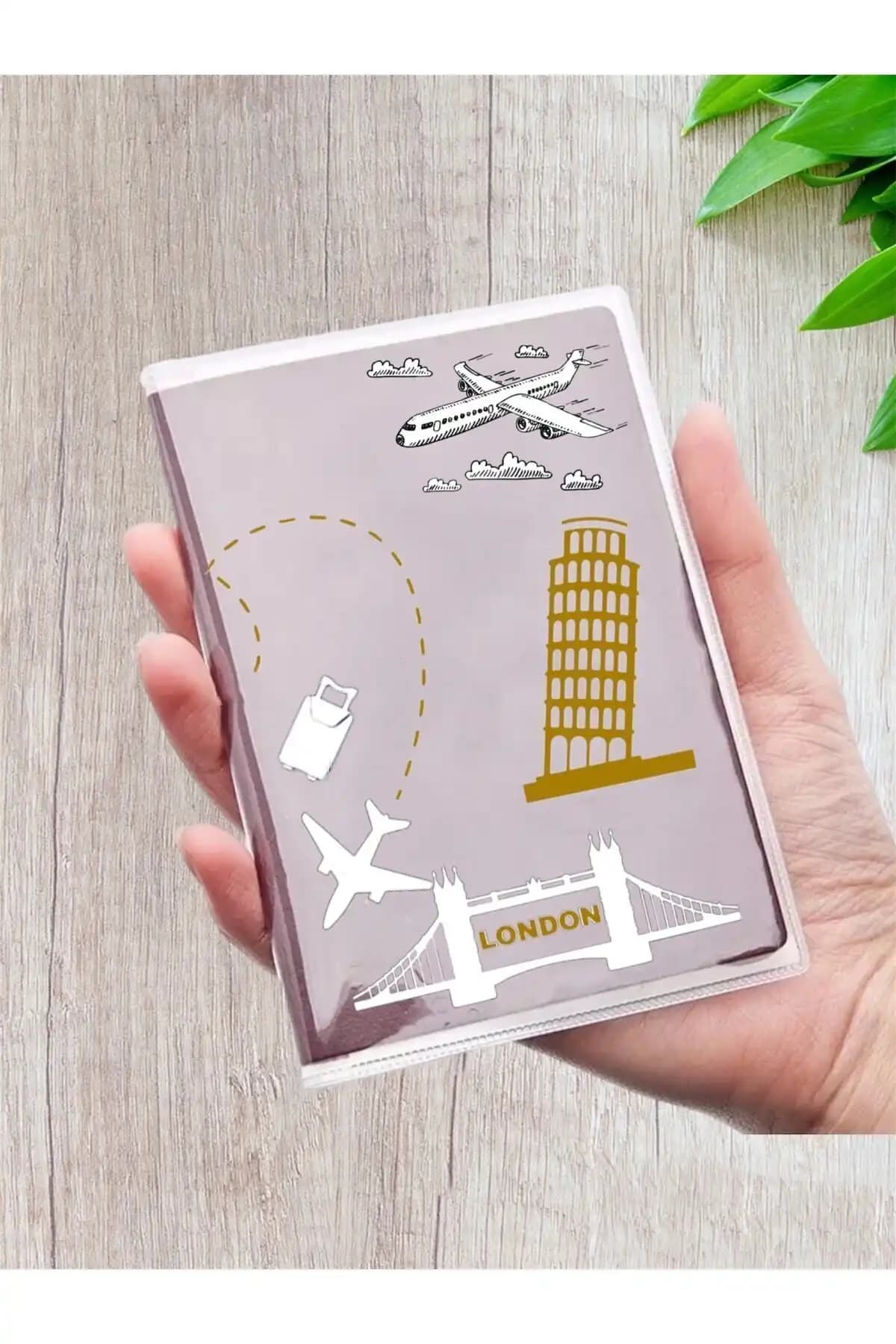 Gempo Preminyum Şeffaf Pasaport Kabı ile Yerli Şeffaf Pasaport Kılıfı Karşılaştırması 1