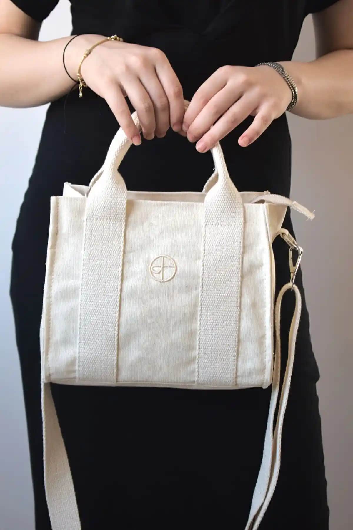 Genel Markalar ve Solex Kadın Kanvas Çantaları Karşılaştırması ve Özellikleri