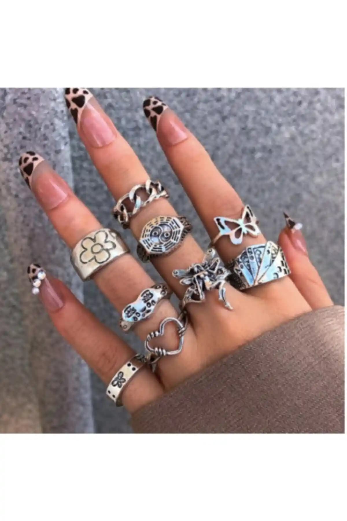 Girift Vintage Cherub Kalp Kelebek Figürlü Yüzük Seti Modern ve Şık Tasarım