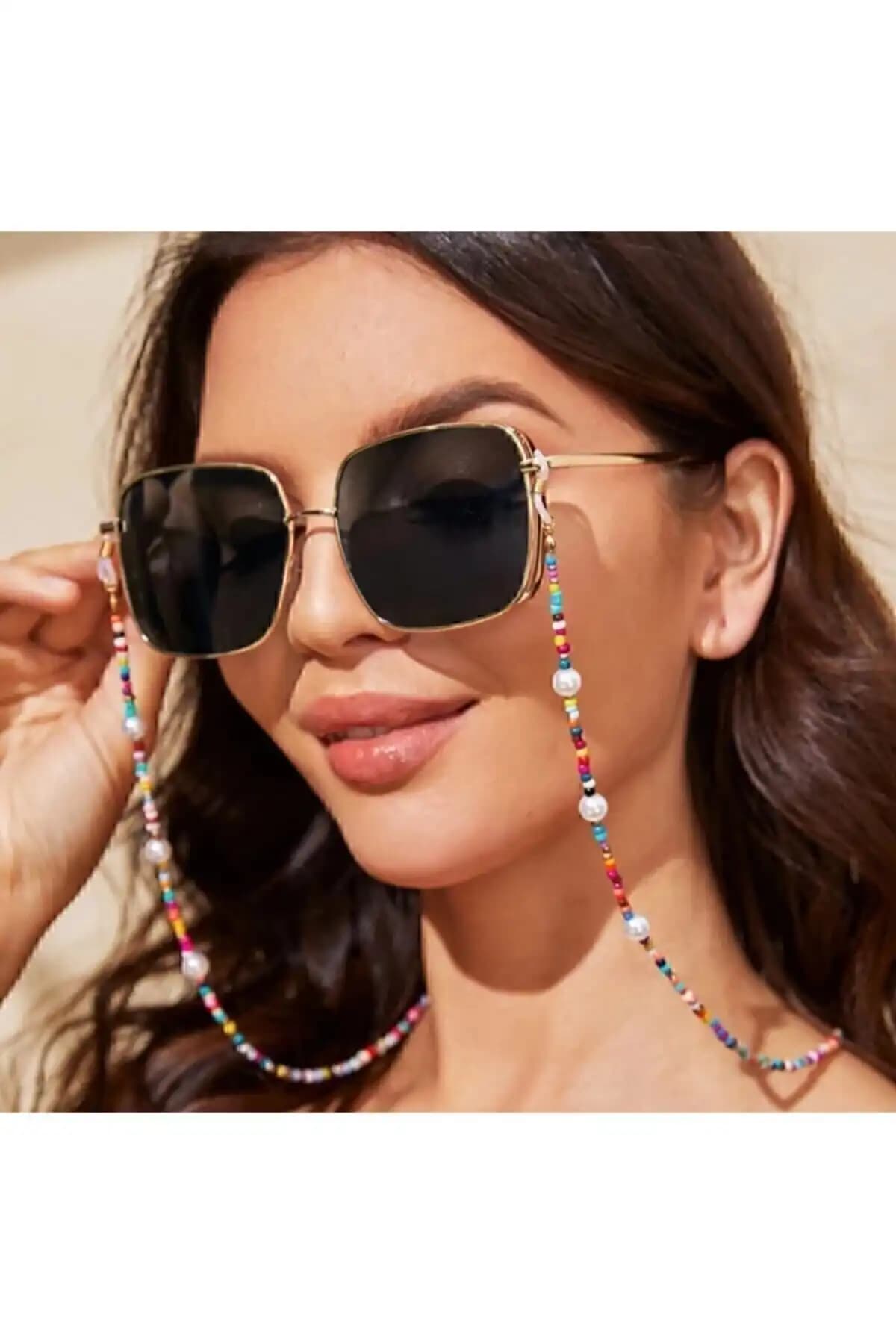 Gözlük Askısı Seçimi: Pearl Beads ve Rosalinda Koleksiyonunun Karşılaştırması 2