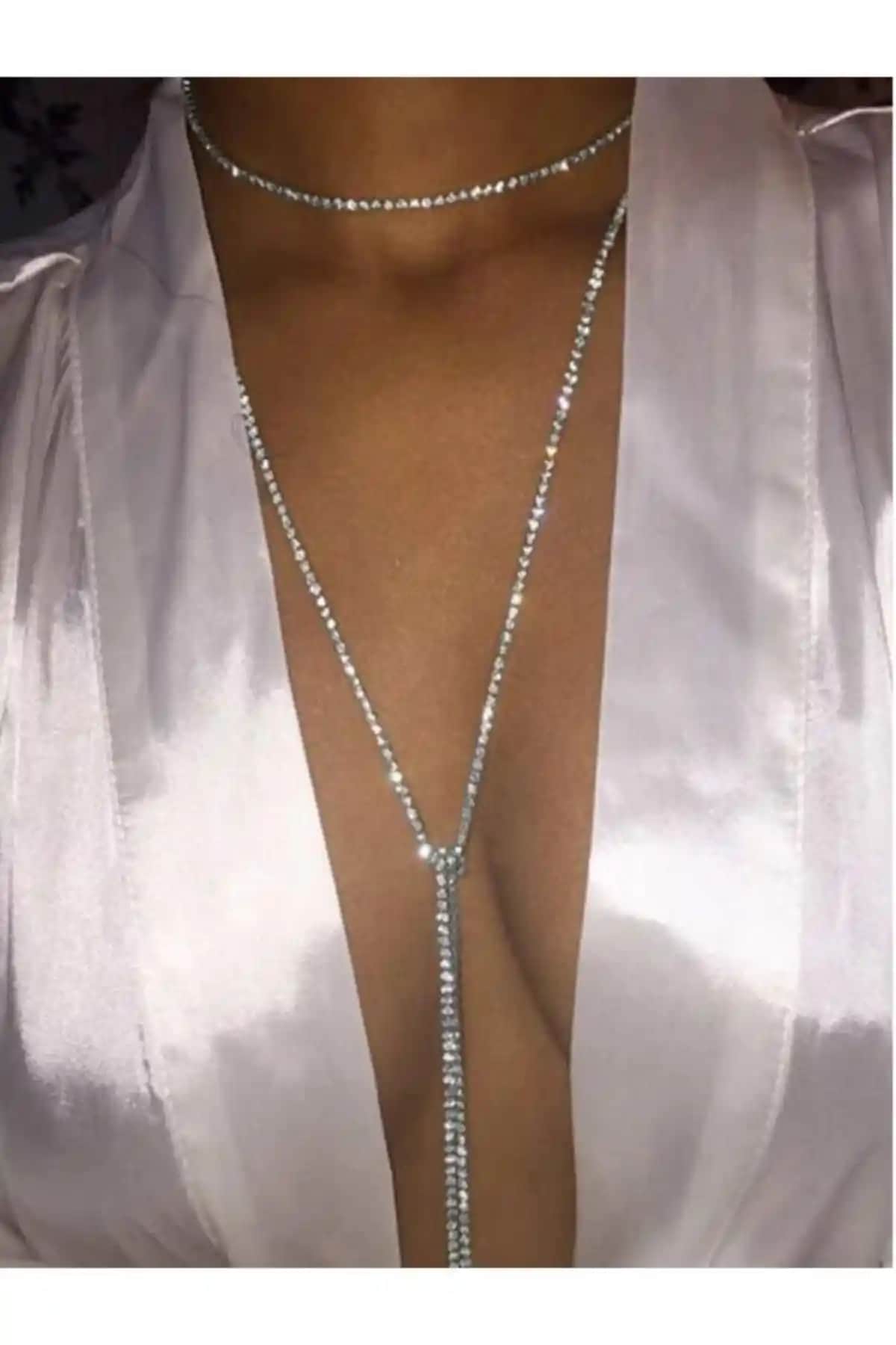 Gümüş Renk Kristal Taşlı Rhinestone Kolye: Zarif ve Parlak Aksesuar Seçenekleri