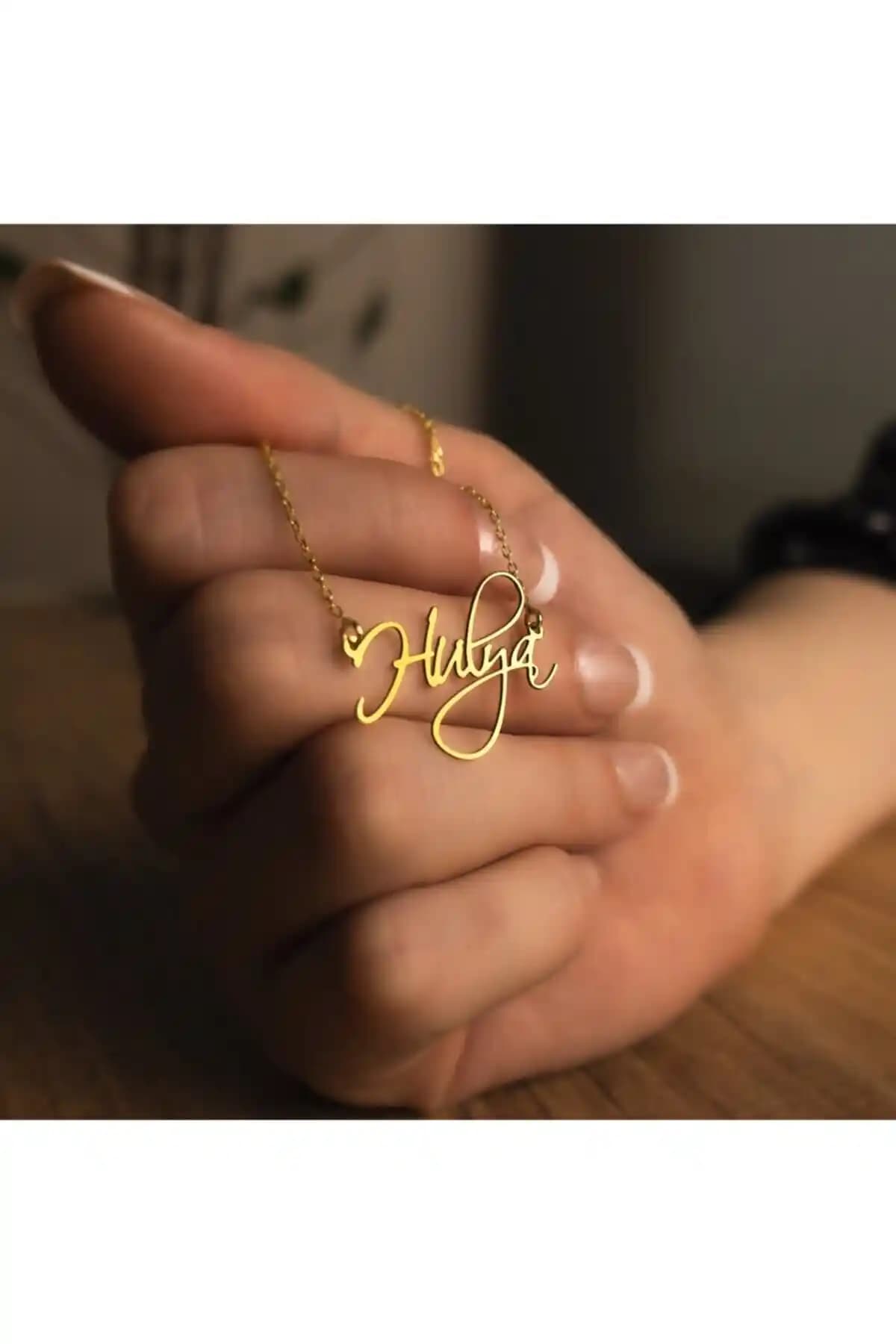 Gümüş Takılar Arasında Kişiselleştirilebilir ve Aile Temalı Seçenekler