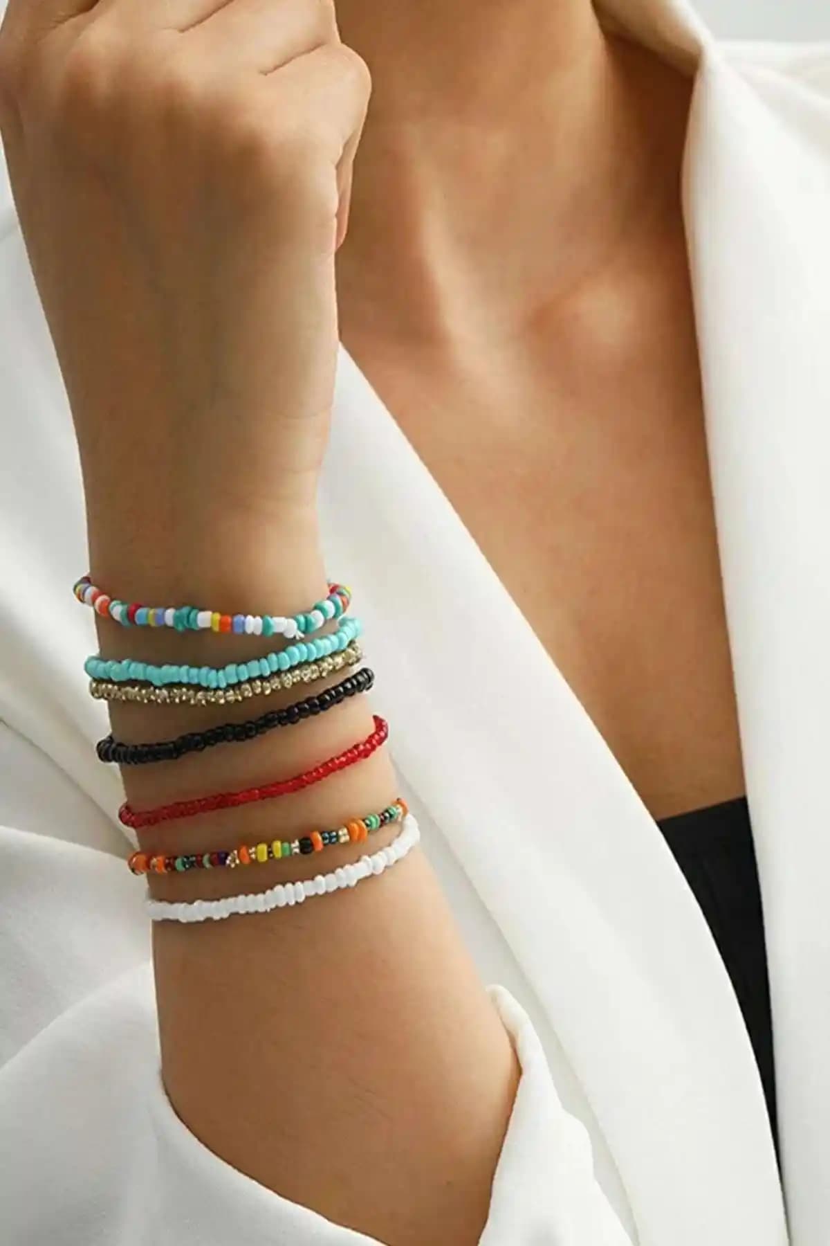 Gypsy Girl Boncuk Bileklik Seti: Şık ve Dayanıklı Aksesuarlarla Tarzınızı Tamamlayın