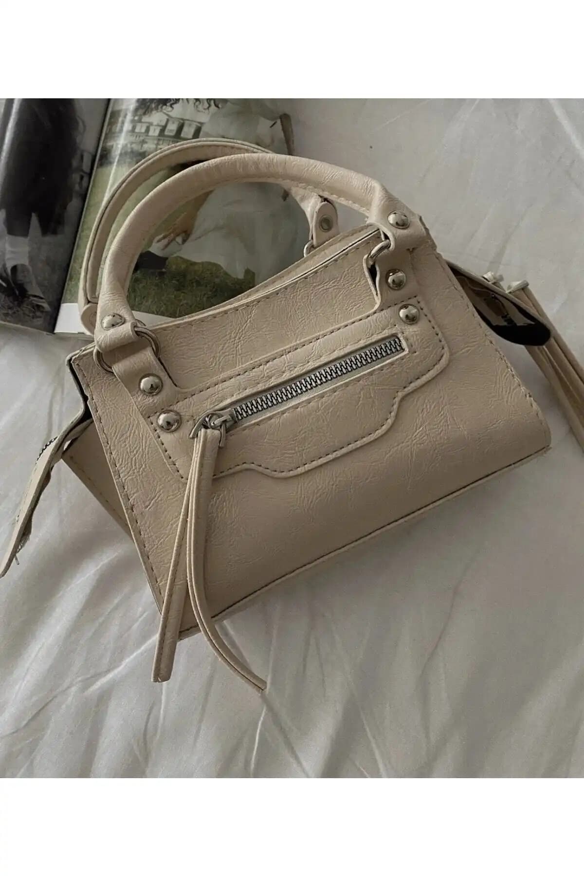 Housebags Pembe Kanvas ve Modstore Kadın Çantası Karşılaştırması: Özellikler ve Kullanıcı Yorumları 2