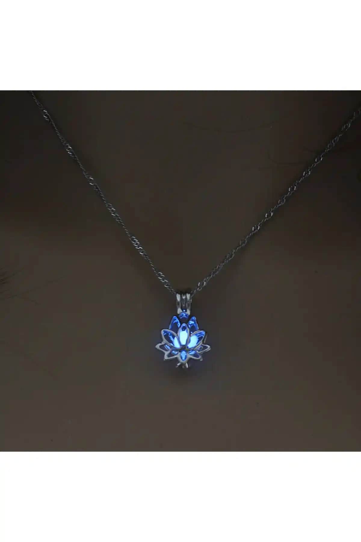 İyi Moda Fosforlu Lotus Çiçeği Kolye ile Lotus Jewelry 925 Ayar Gümüş Kolye Karşılaştırması