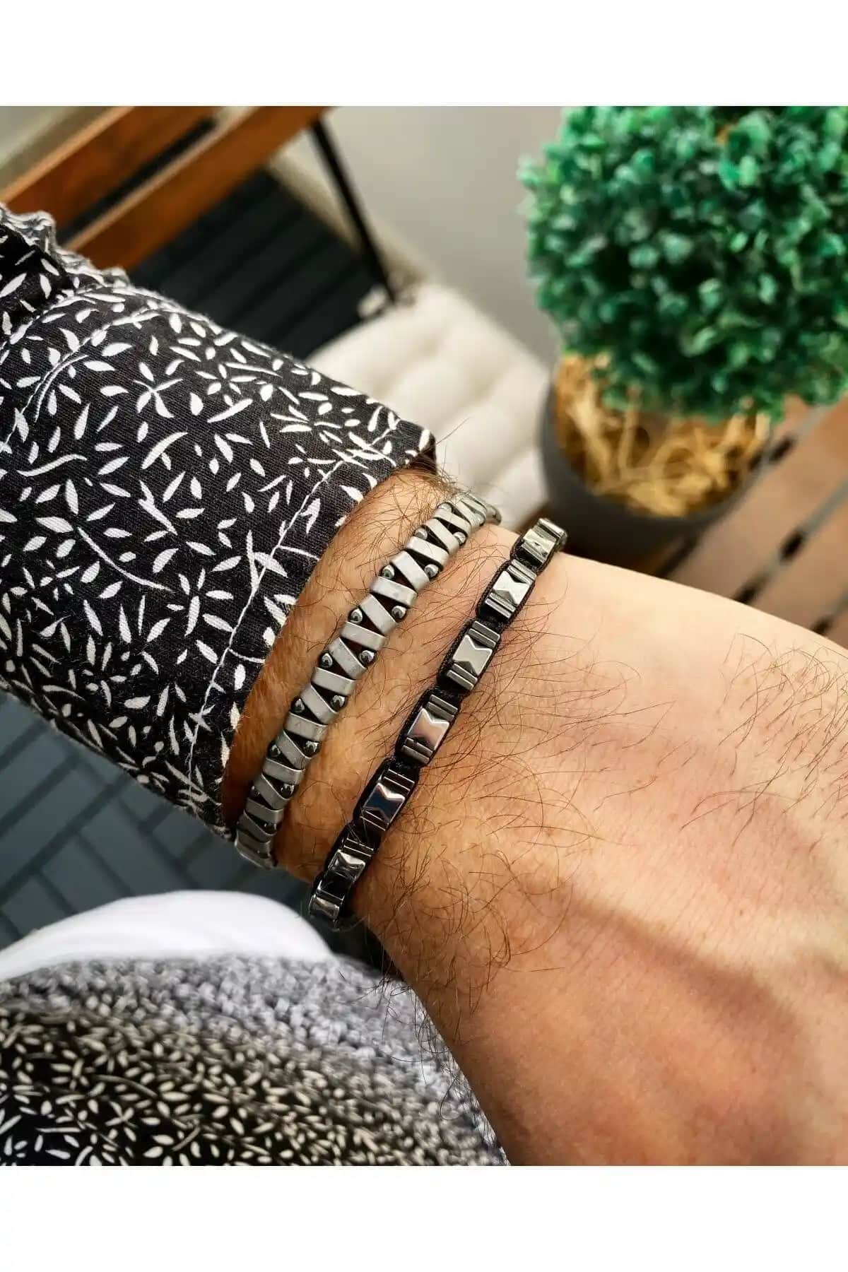 Jack Ferrero Hematit Taşlı Makrome Erkek Bileklik: Şık ve Dayanıklı Aksesuar