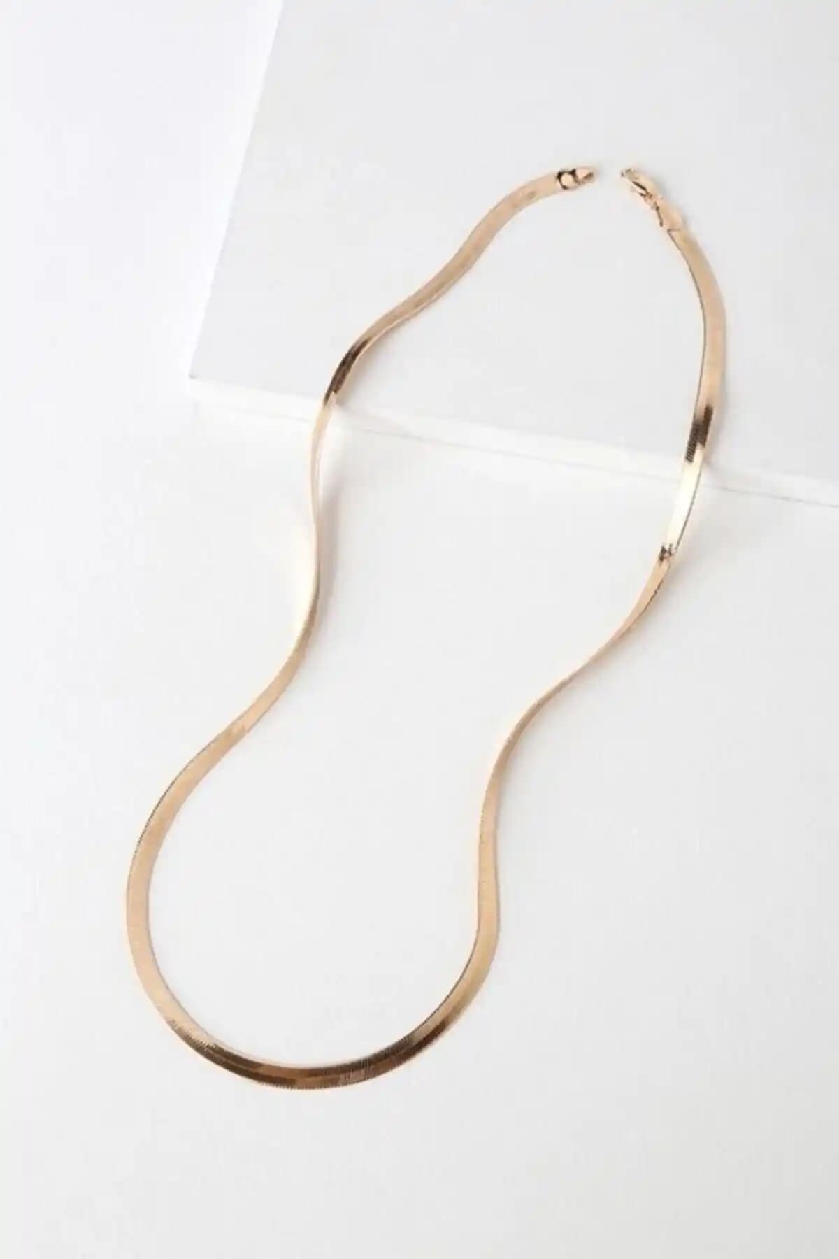 Jenny Daphne Kadın Altın Kaplama Zincir Kolye: Şıklık ve Dayanıklılık Bir Arada