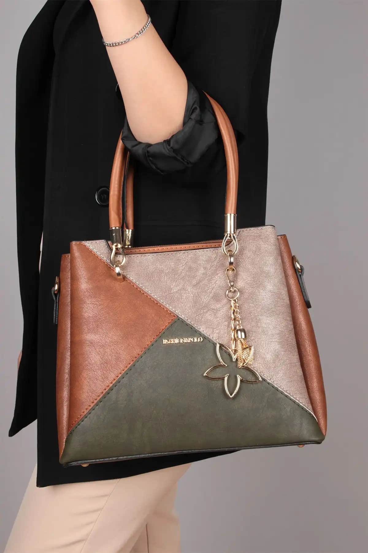 Kadın Çok Gözlü Kol Çantası Şık ve Dayanıklı Tasarımıyla Günlük Kullanım İçin Uygun