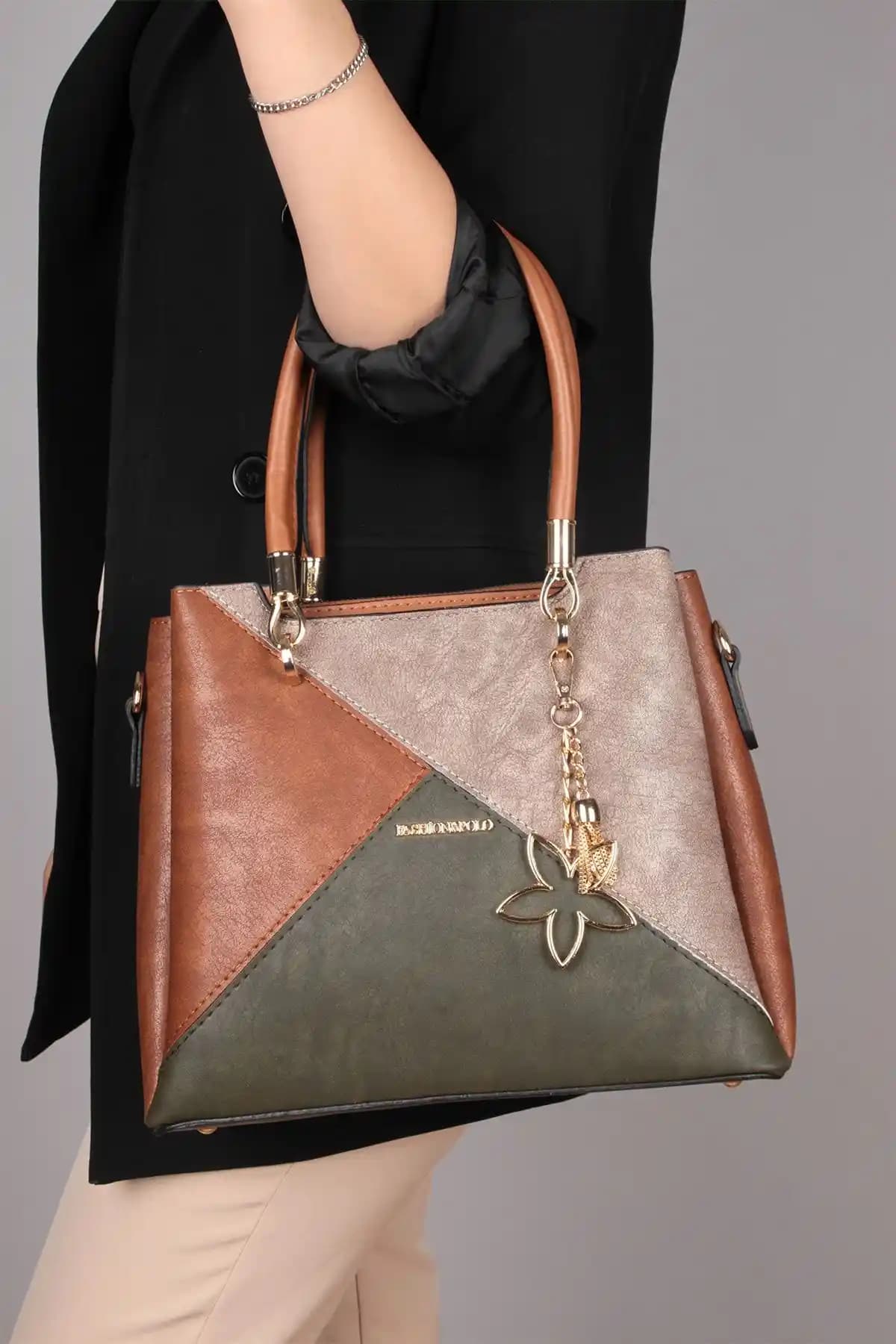 Kadın Çok Gözlü Kol Çantası Şık ve Dayanıklı Tasarımıyla Günlük Kullanım İçin Uygun