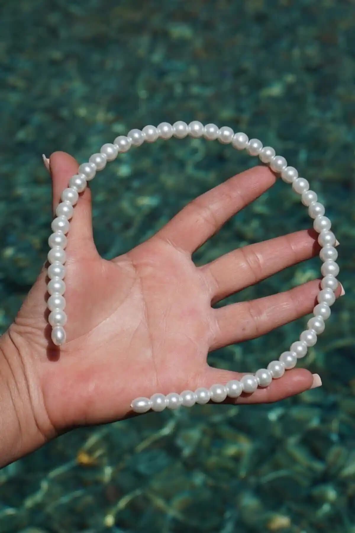 Kadın İnci Taç Modelleri Karşılaştırması: Şıklık ve Rahatlık İçin En İyi Seçenekler