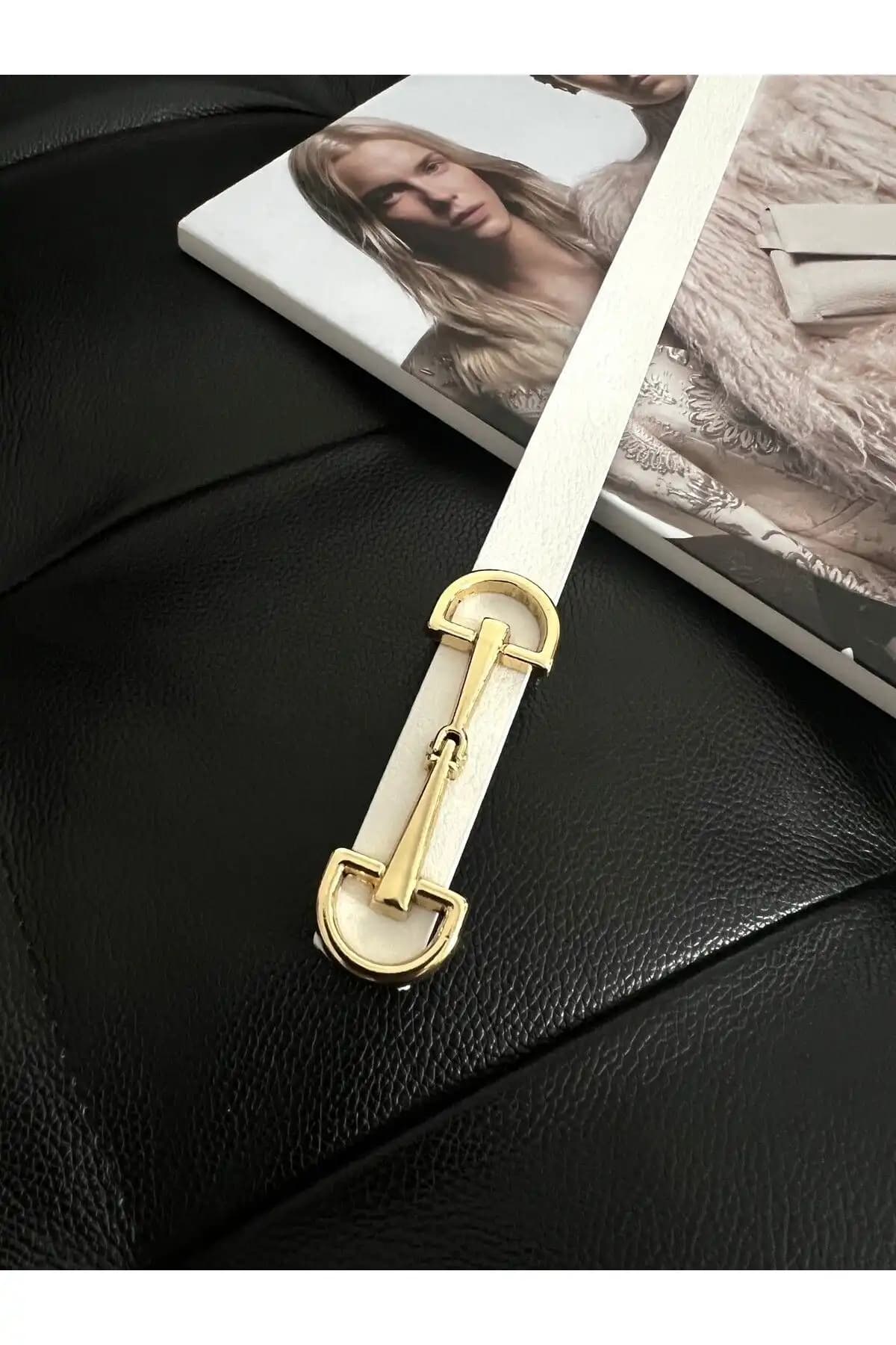 Kadın Kemerleri Karşılaştırması: Fiori Gold Tokalı ve Kemerix Kalp Modeli 1