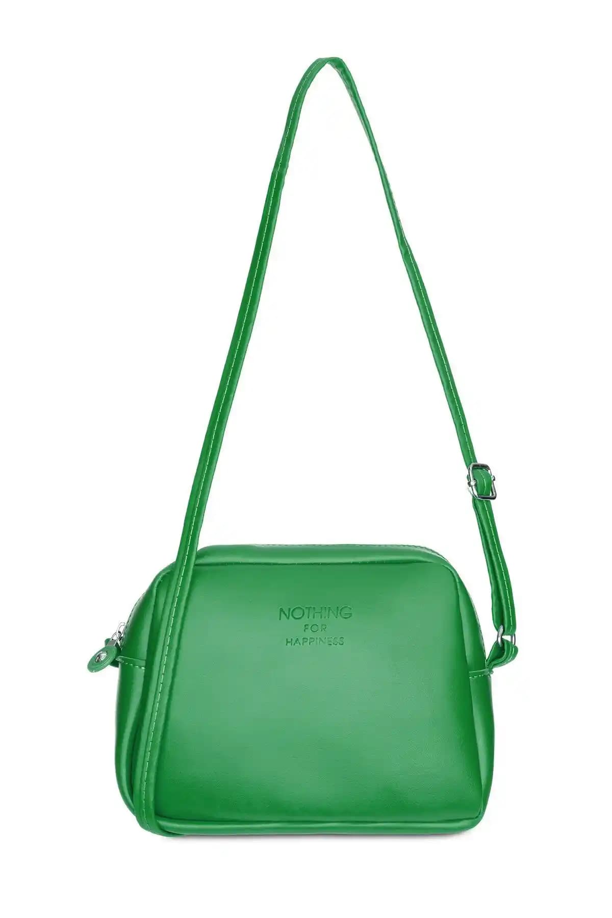 Karşılaştırmalı Analiz: NOTHING ve Tonny Black Kadın Mini Urban Çanta Modelleri