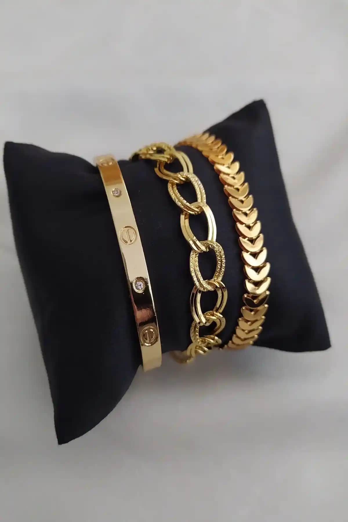 KOBA Kadın Altın Kaplama Kombin Bileklik: Zarif ve Dayanıklı Moda Aksesuarı