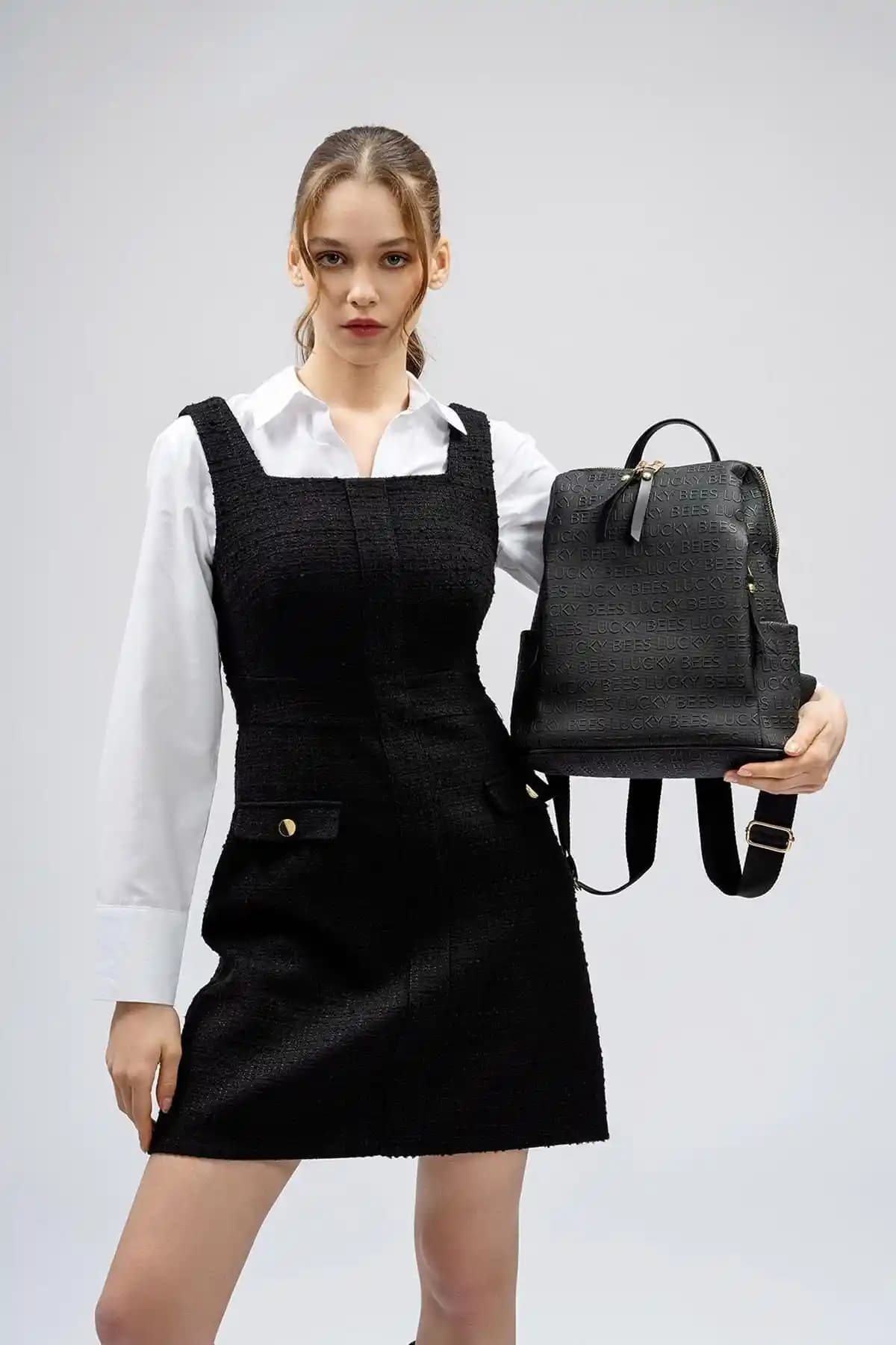 Lucky Bees Kadın Büyük Boy Sırt Çantası Şık ve Fonksiyonel Tasarımıyla Günlük Kullanım İçin Uygun