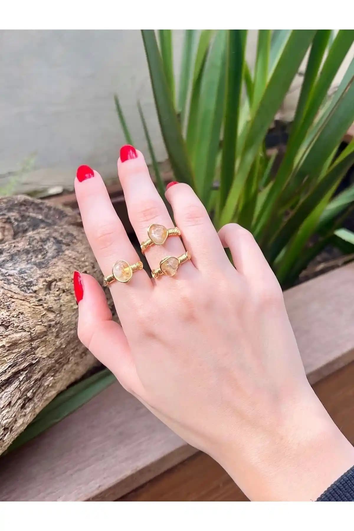 LunaStone Sitrin Doğal Taş Yüzük: Zarif ve Enerji Yüksek Minimalist Takı Tasarımı