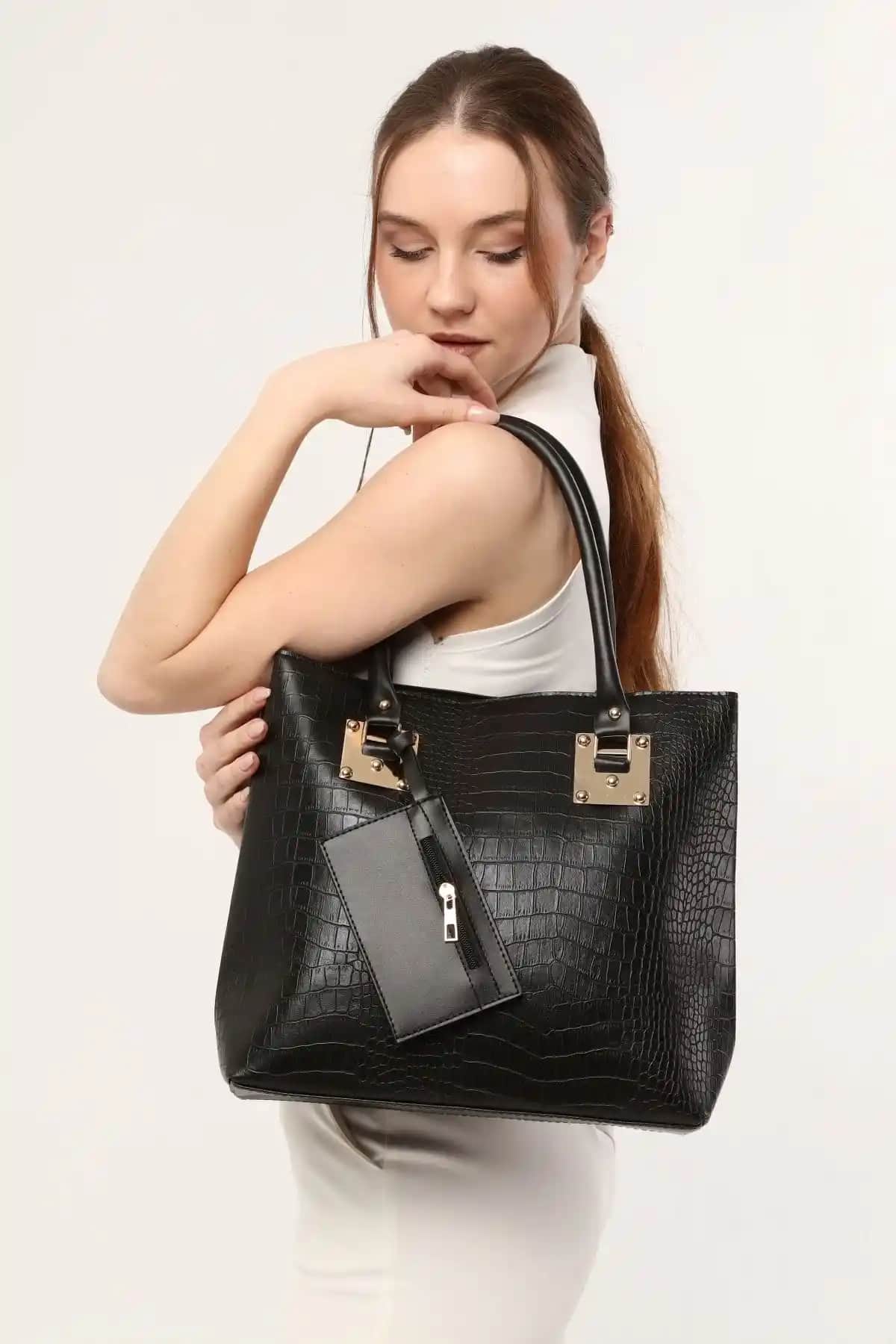 Luvenis ve MUCCE Siyah Kadın Çantaları Karşılaştırması: Özellikler ve Kullanıcı Yorumları