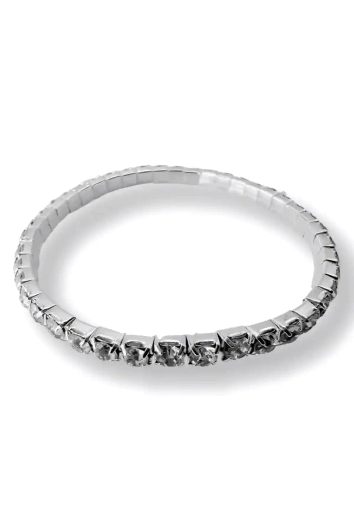 MAZEN Tam Tur 4mm Zirkon Taşlı Esnek Su Yolu Bileklik - Şıklık ve Dayanıklılık Bir Arada