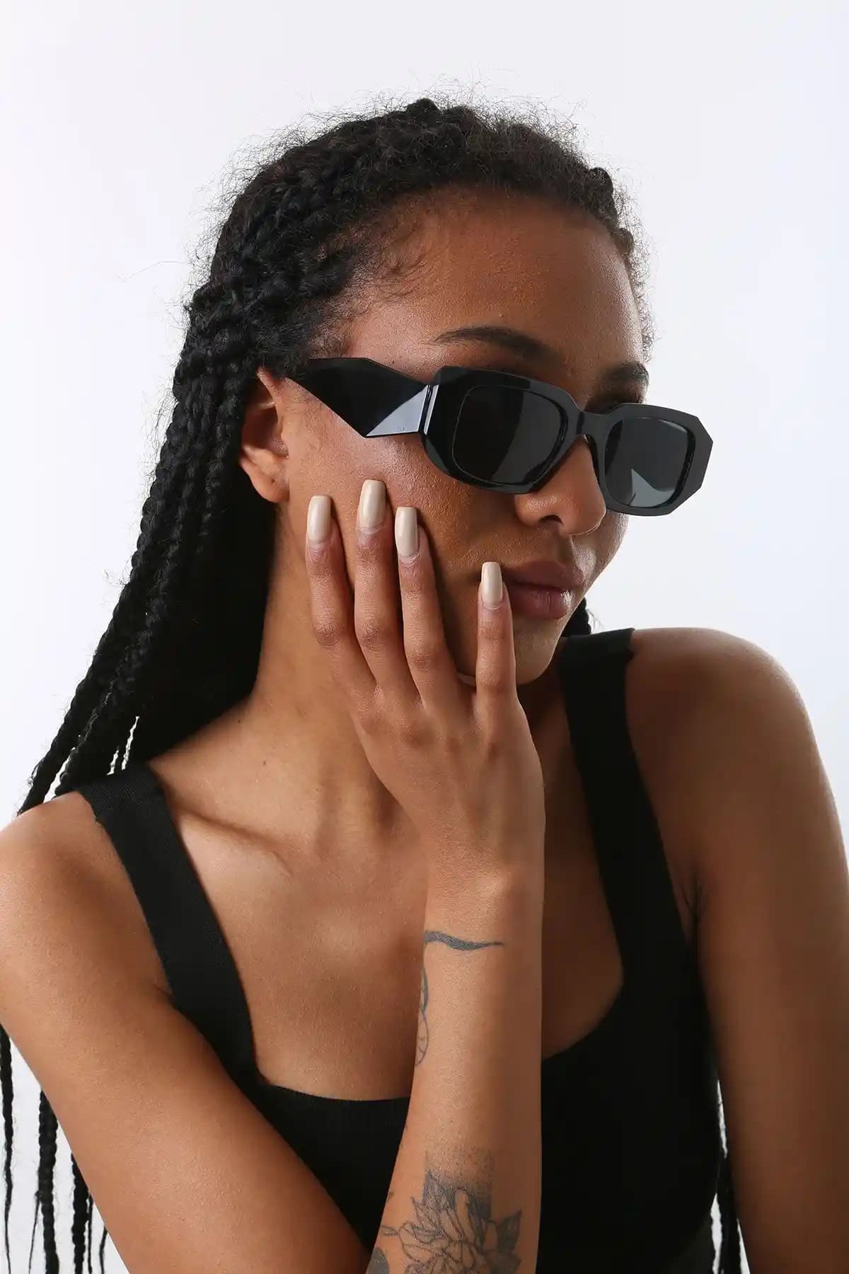 ModaLand ve Modaluucci Güneş Gözlüğü Karşılaştırması: Stil ve Koruma Analizi