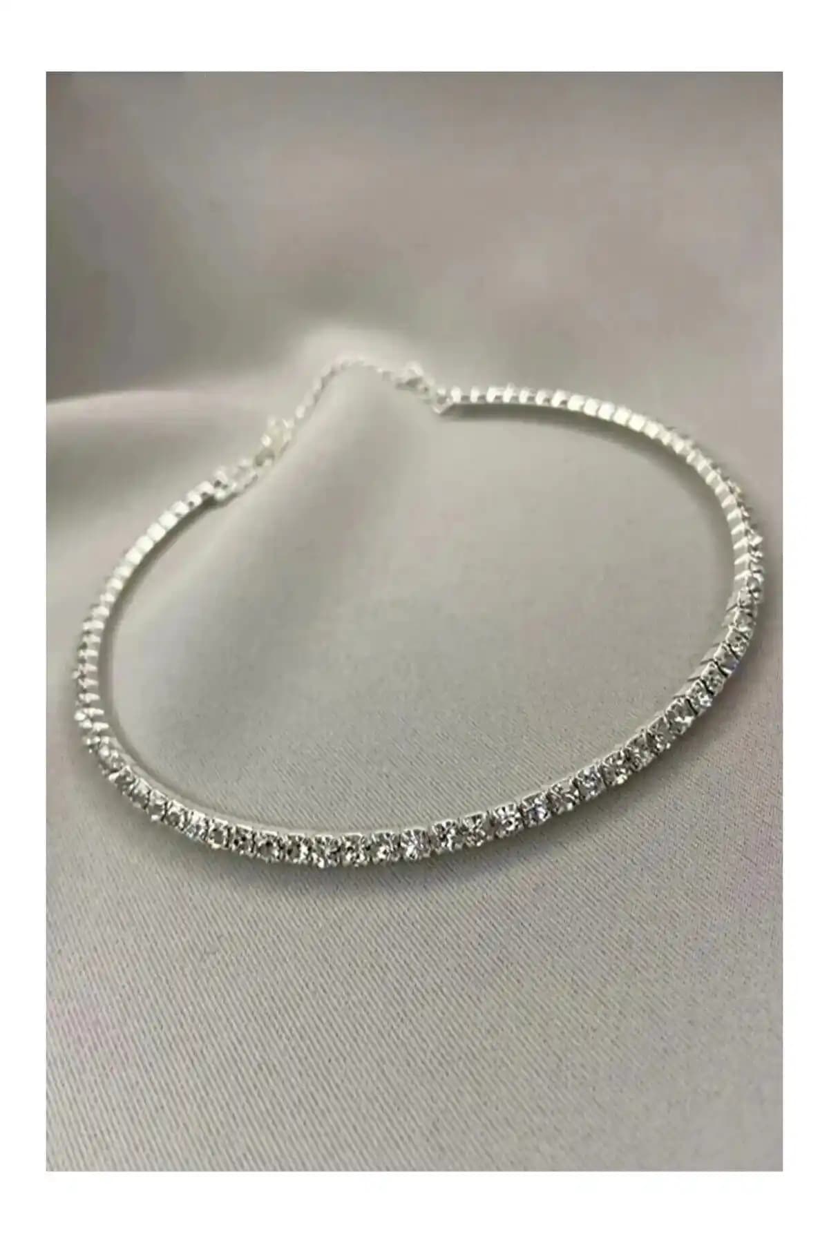 Monalisatoka Kadın Rhinestone Choker Güzel Kolye Modern ve Zarif Tasarım