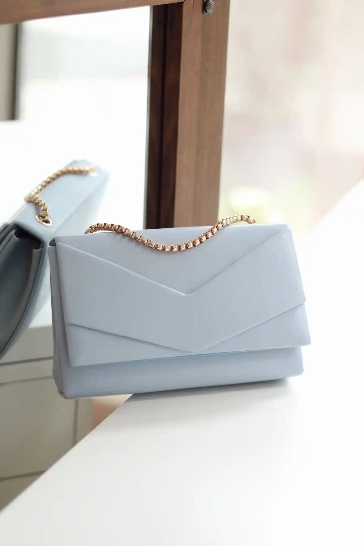 Moom Bag Kadın ve Bebekler İçin Mavi Zarf Omuz Çantası Şık ve Dayanıklı Tasarım