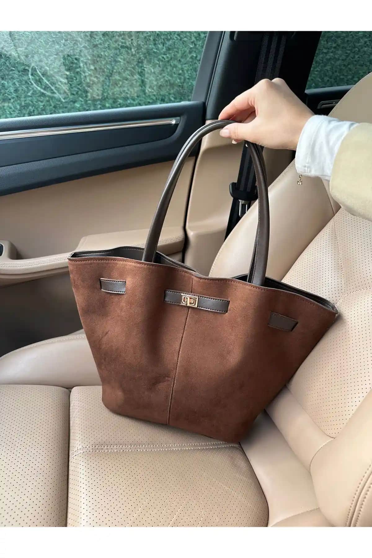 Nothing Kadın Süet Kahve ve Acı Kahve Çantaların Karşılaştırması ve Özellikleri