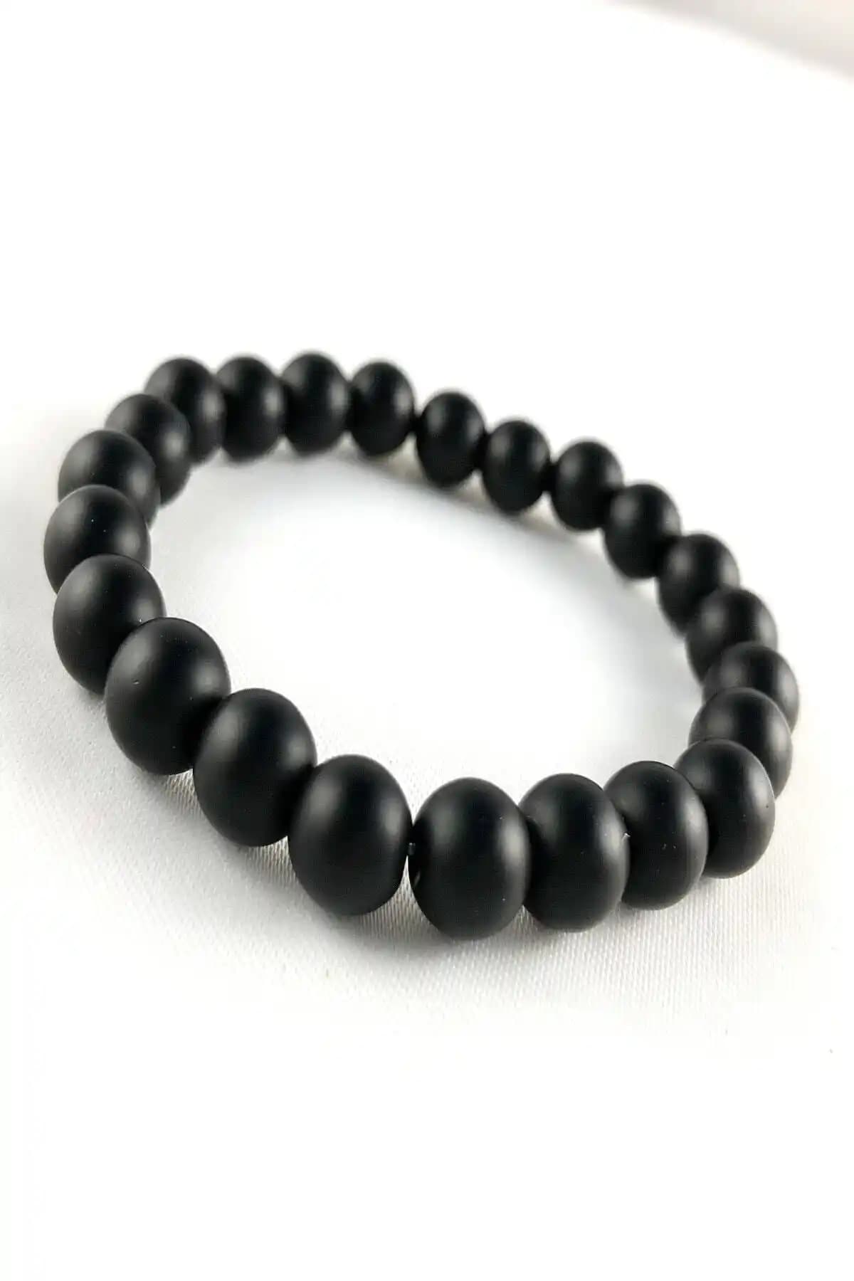 Oniks Doğal Taş Bileklik: Şık ve Dayanıklı Aksesuar Seçenekleri