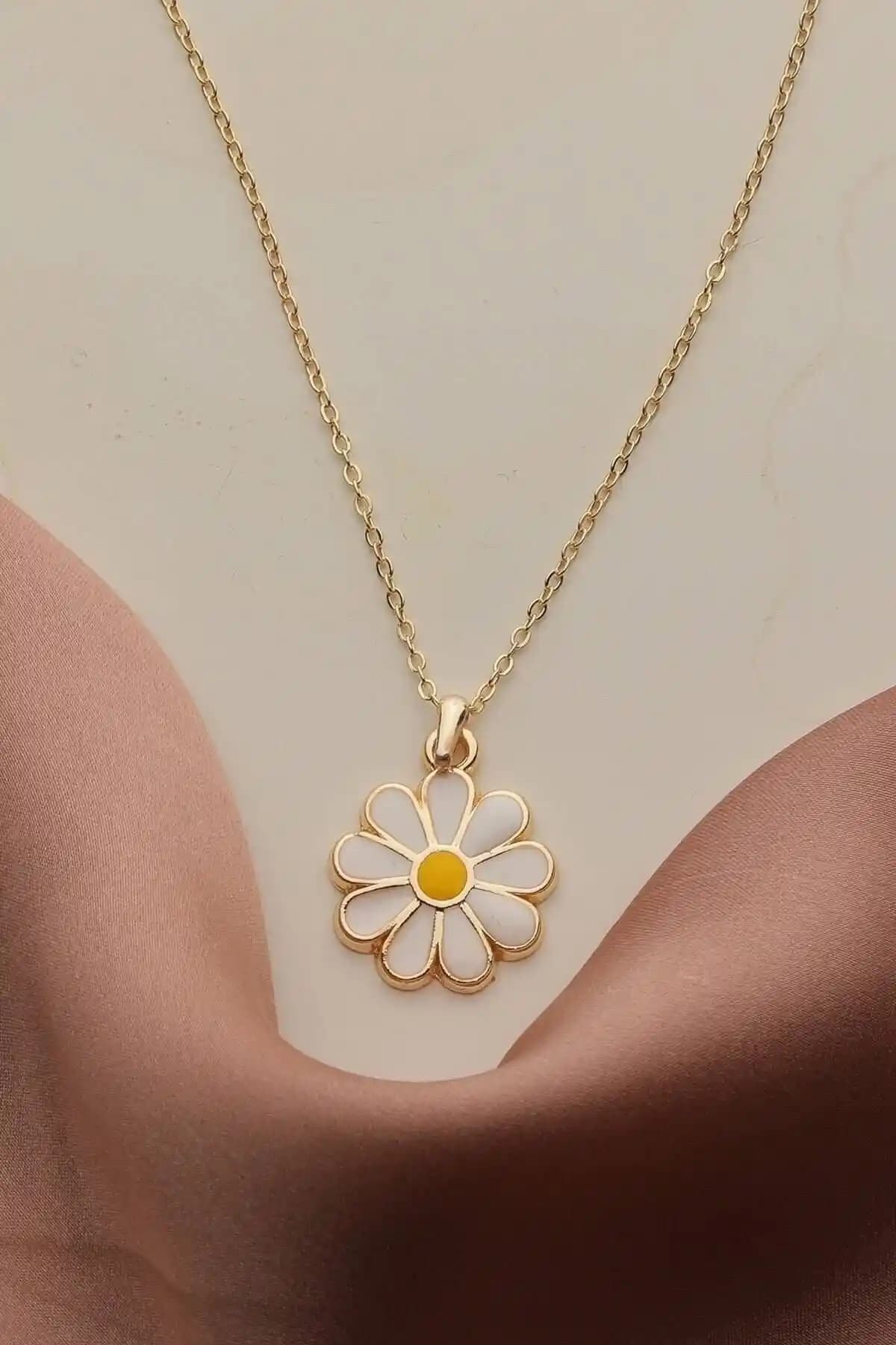 Papatya Tasarım Altın Kaplama Kolye Kadınlar İçin Zarif ve Dayanıklı Aksesuar