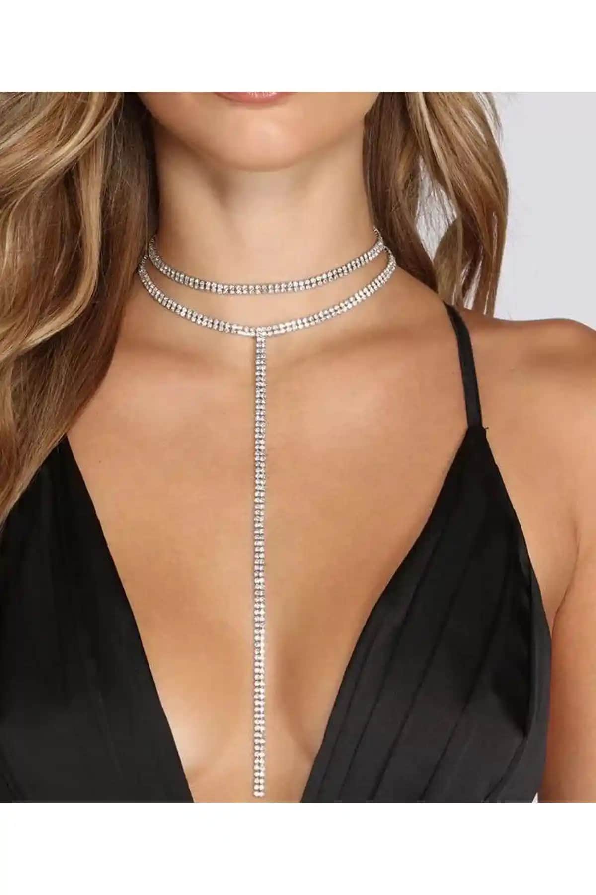 Pelin Aksesuar Taşlı Choker Kolye Göz alıcı tasarım ve çok yönlü kullanım ile şıklığın tamamlayıcısı