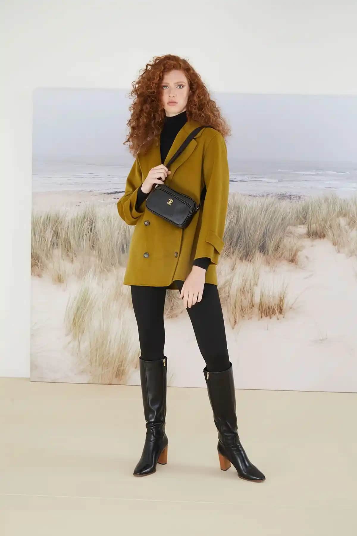 Pierre Cardin Siyah Floater Kadın Omuz Çantası Şık ve Kullanışlı Tasarımıyla Günlük Hayata Uygun