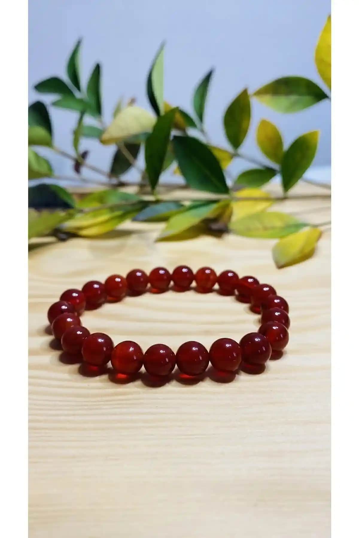 SARRAF Doğal Kırmızı Akik Taşlı Bileklik: Estetik ve Enerji Dolu Aksesuar Seçeneği