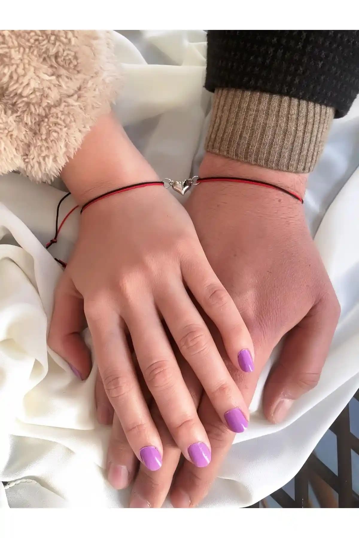 Sewor Mıknatıslı Birleşen Kalpler Sevgili Bilekliği: Romantik ve Dayanıklı Tasarım