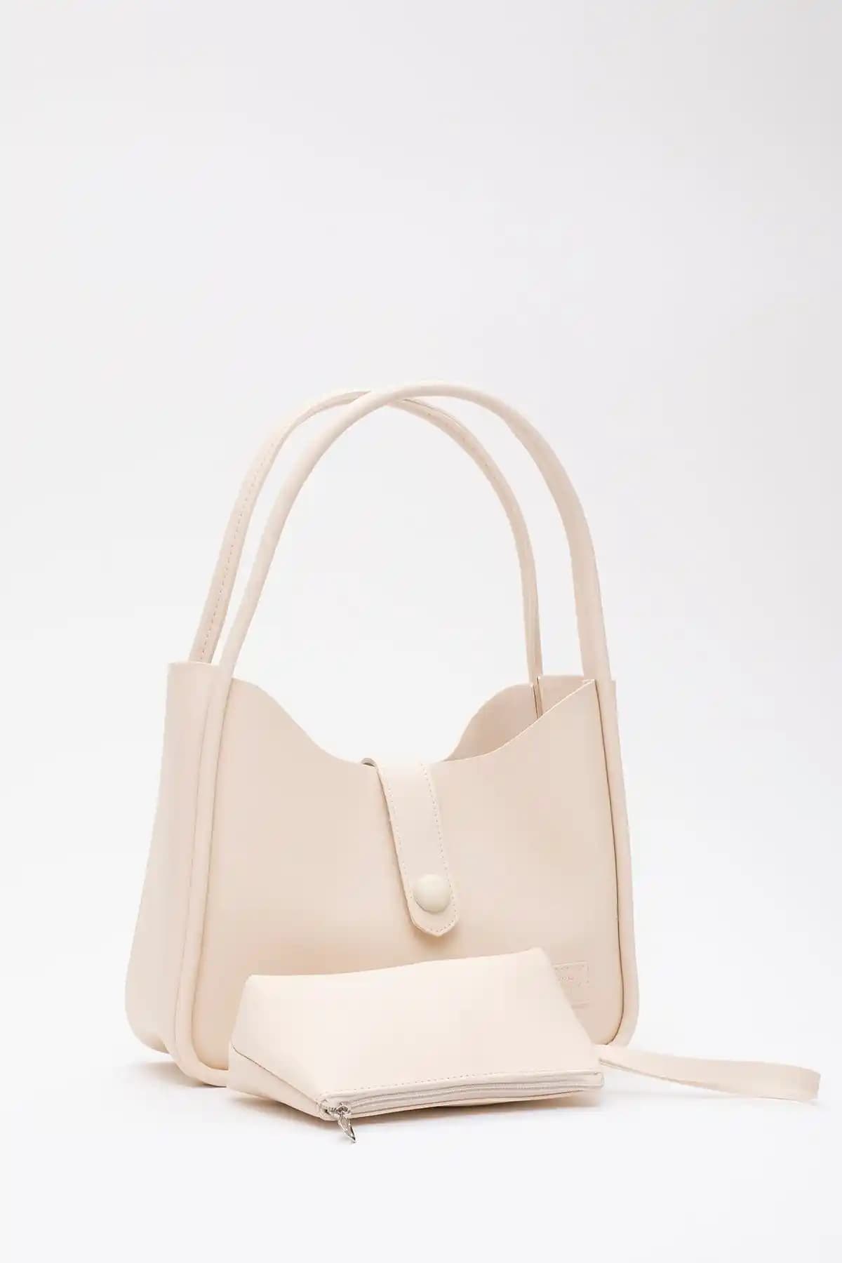 Shaka Krem ve Mint Yeşil Çantaların Detaylı Karşılaştırması