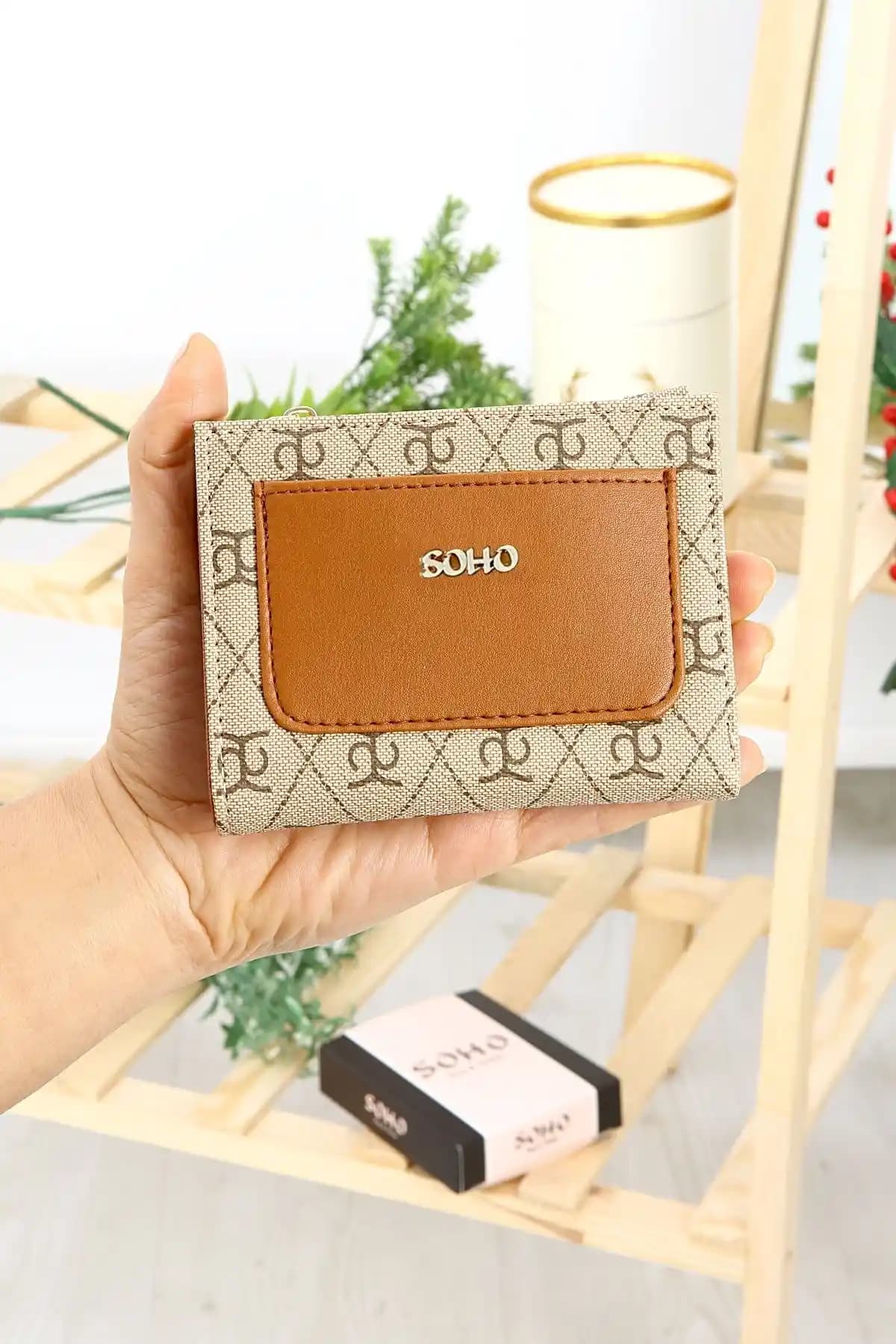 SOHO Kadın Çok Gözlü Logo Desenli Fermuarlı Renkli Cüzdan Günlük Kullanım İçin Uygun