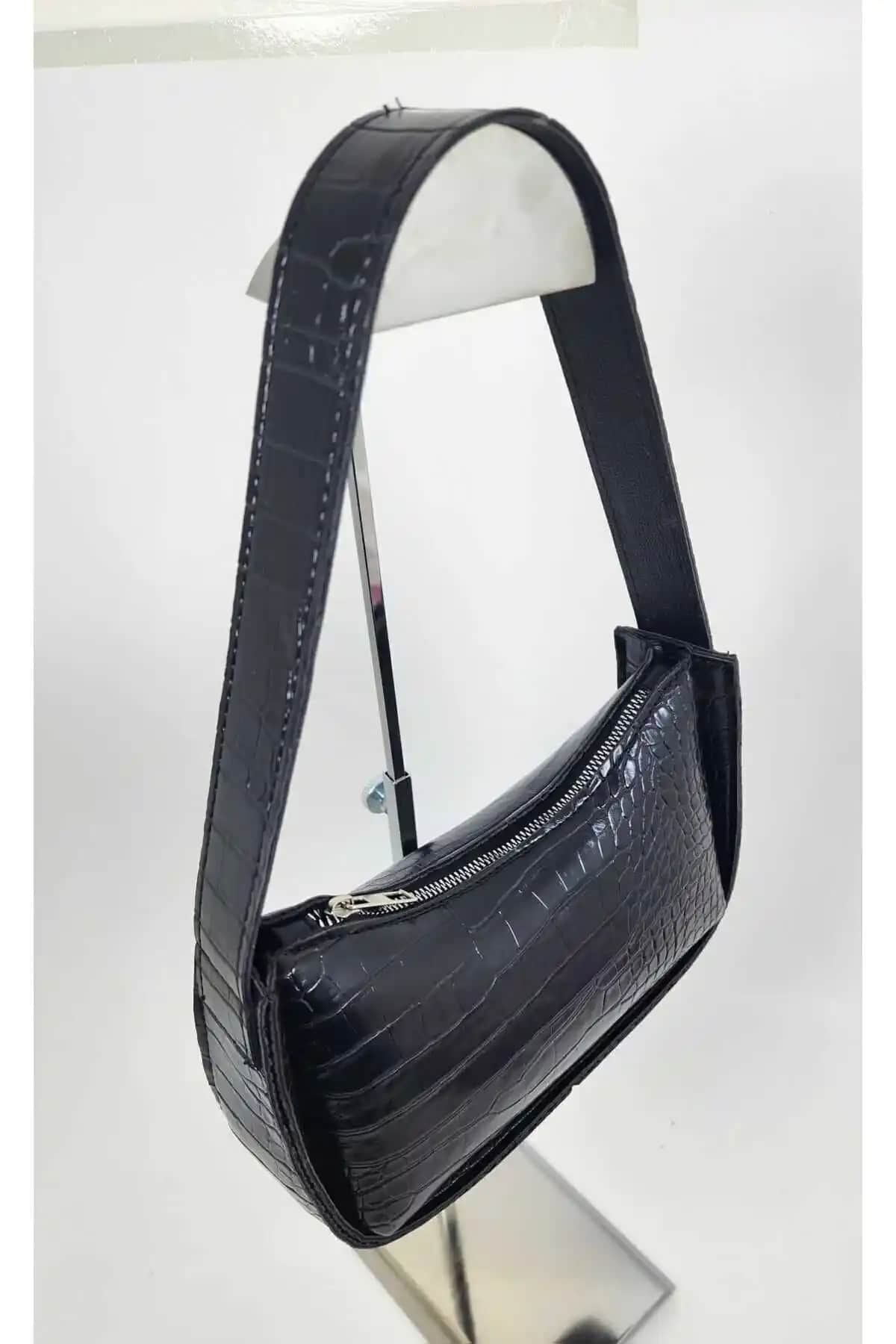 STEEPOLO Siyah Desenli Çanta Günlük Kullanım İçin Şık ve Dayanıklı Tasarım