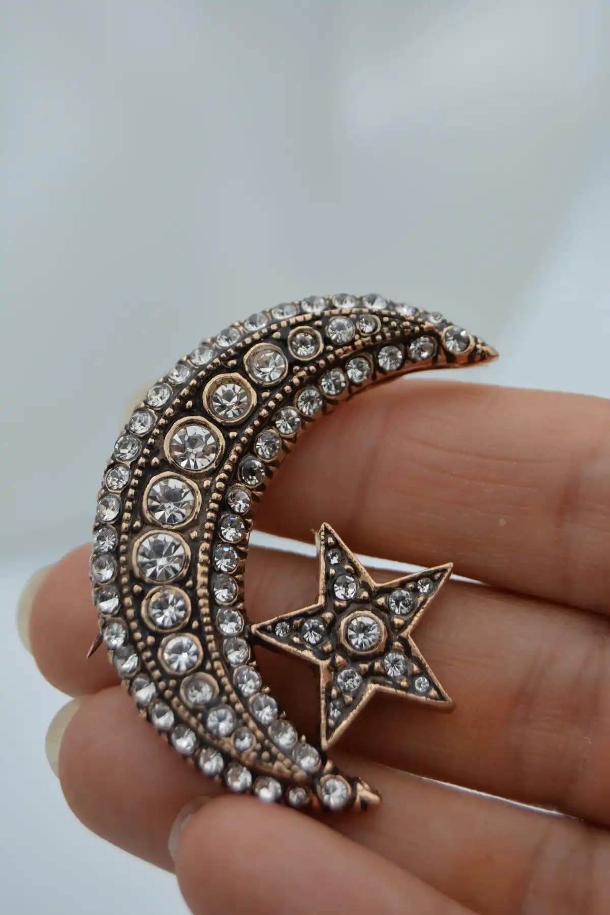 Stoneage Ay Yıldız Broş Zirkon Taşlı Modern Vintage Takı Tasarımı
