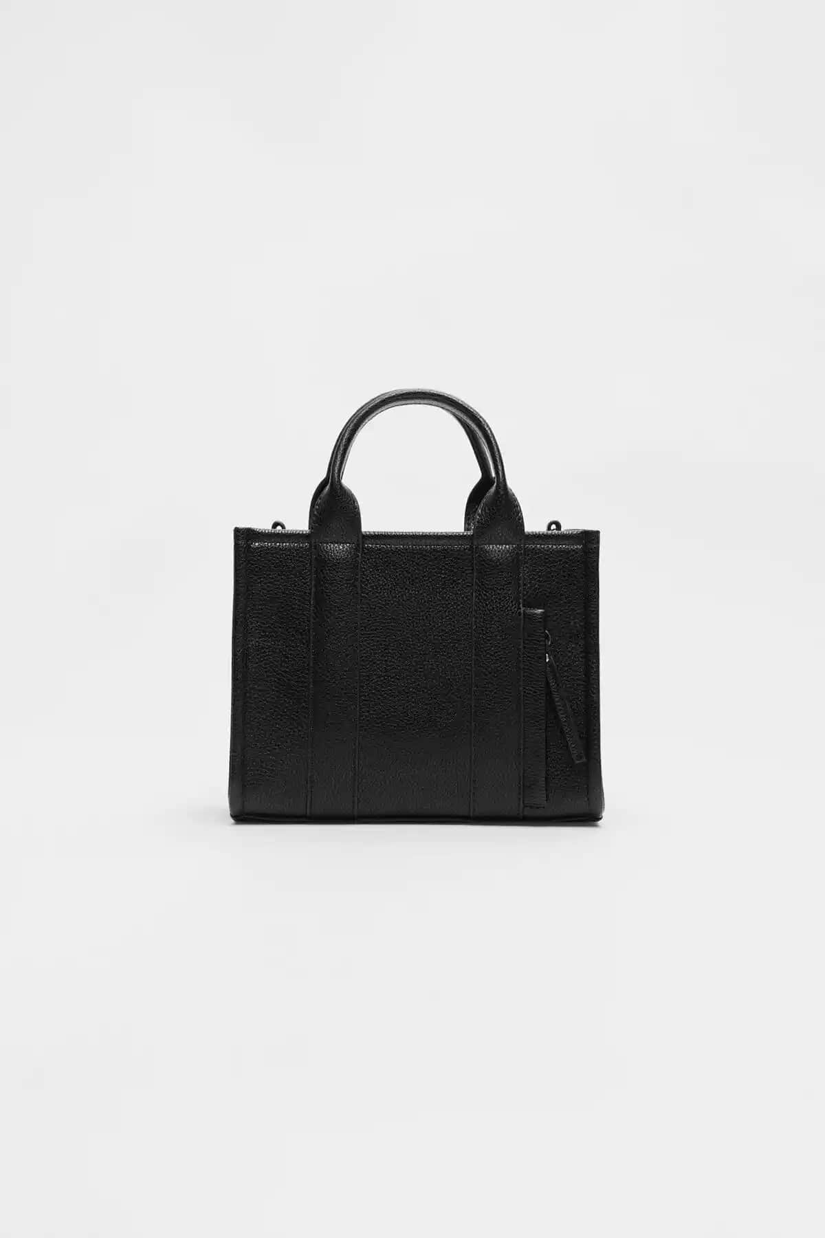 Stradivarius Mini Tote Çanta: Şık ve Dayanıklı Günlük Kullanım İçin Tasarlanmış