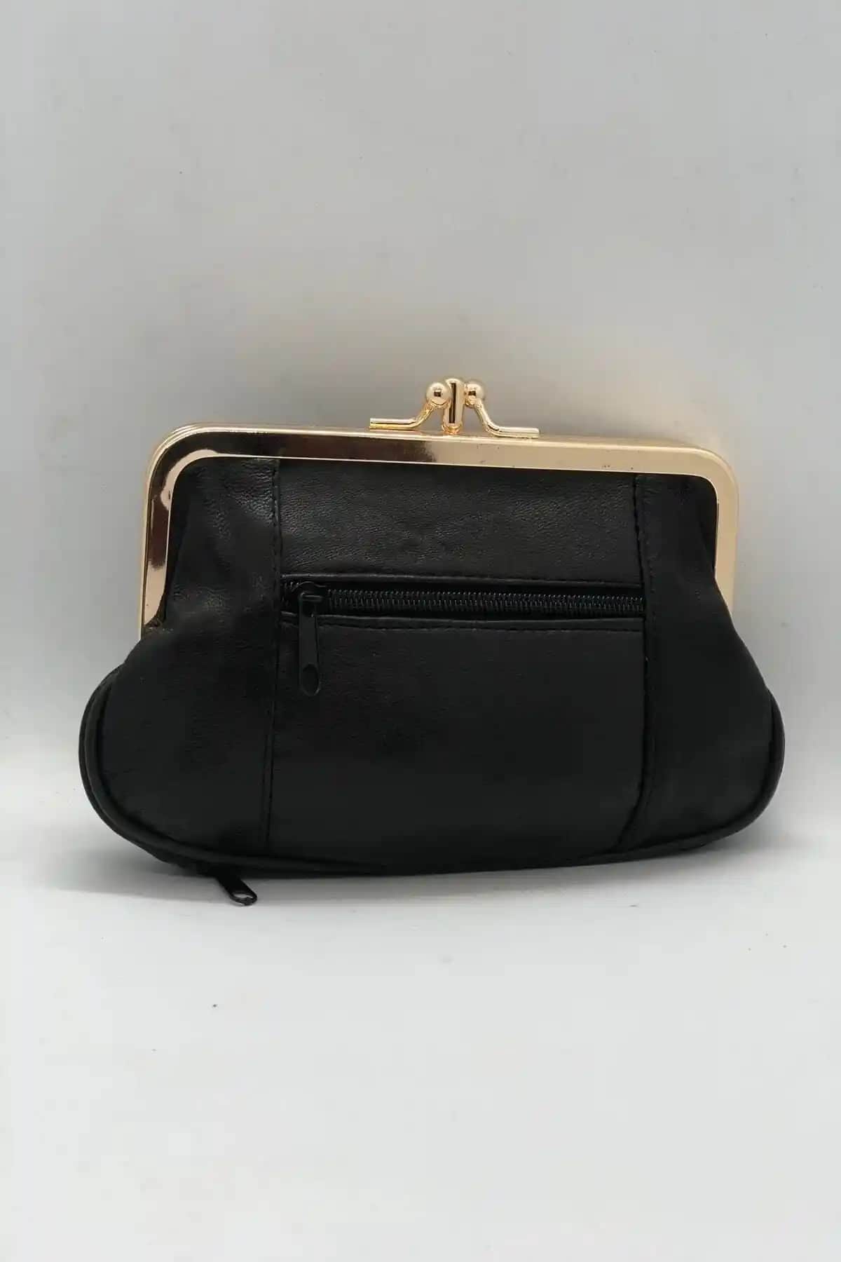 TopTrendy Klipsli Deri Siyah Kadın Cüzdanı: Şıklık ve İşlevsellik Bir Arada