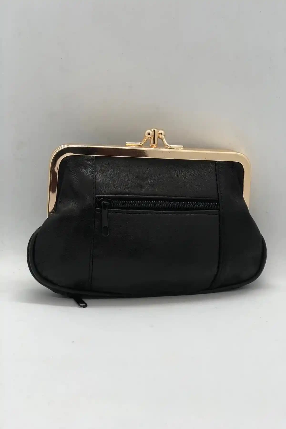 TopTrendy Klipsli Deri Siyah Kadın Cüzdanı: Şıklık ve İşlevsellik Bir Arada