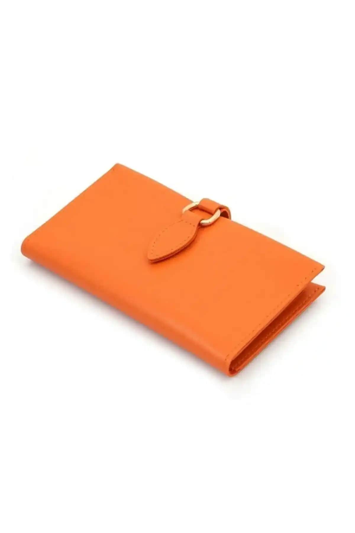 Turuncu Cüzdan Karşılaştırması: Suni Deri ve Gerçek Deri Modellerinin Özellikleri