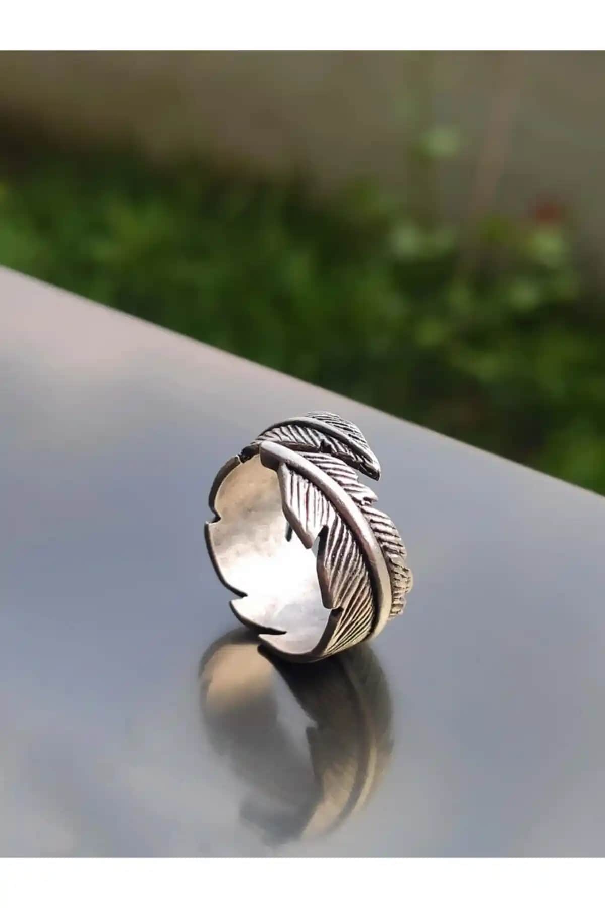 Tüy Yaprak Figürlü Erkek ve Kadın İçin Modern ve Doğa İlhamlı Yüzük Özellikleri