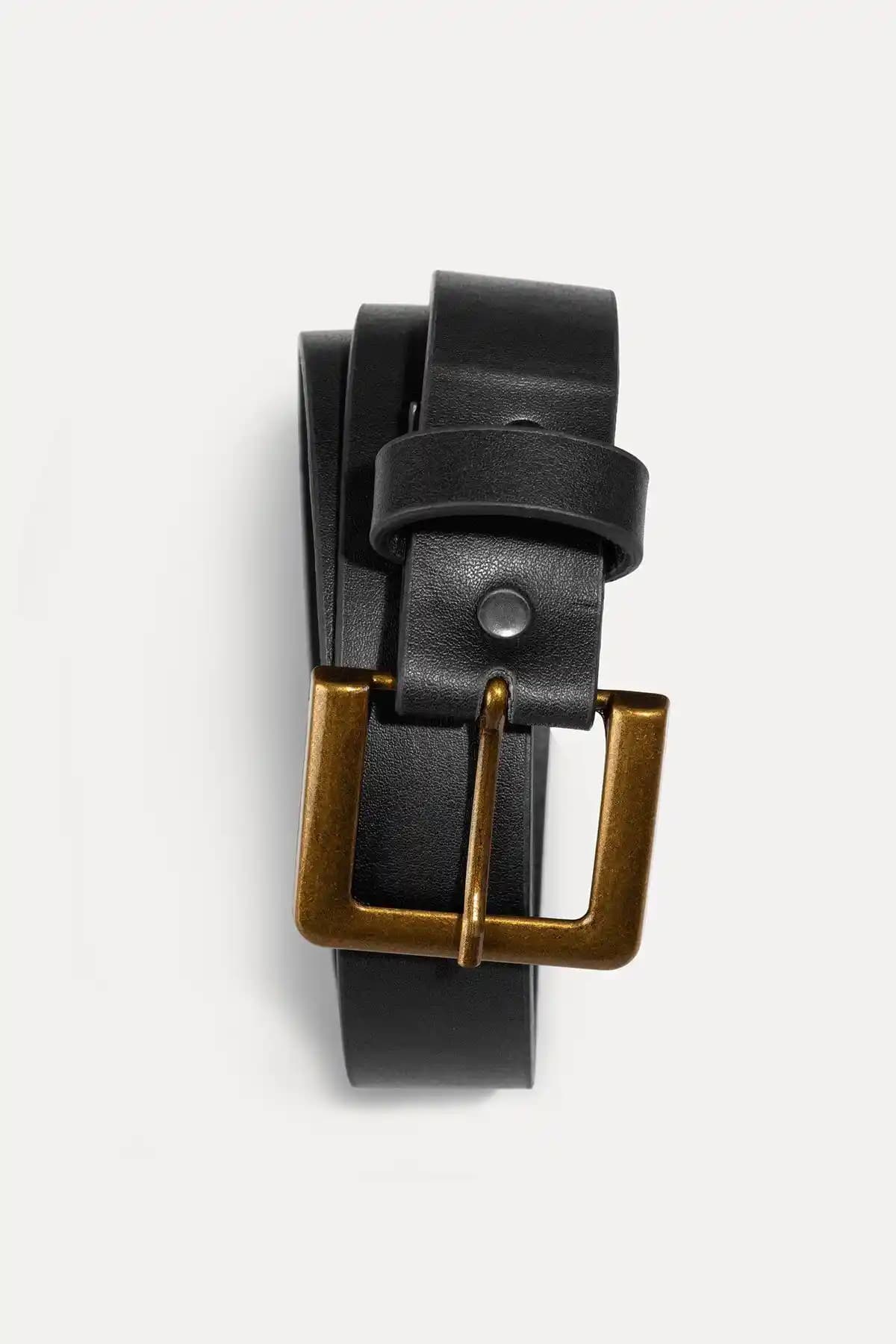 VATKALI Gold Kare Tokalı Deri Kemer Şık ve Dayanıklı Tasarımıyla Stilinizin Tamamlayıcısı